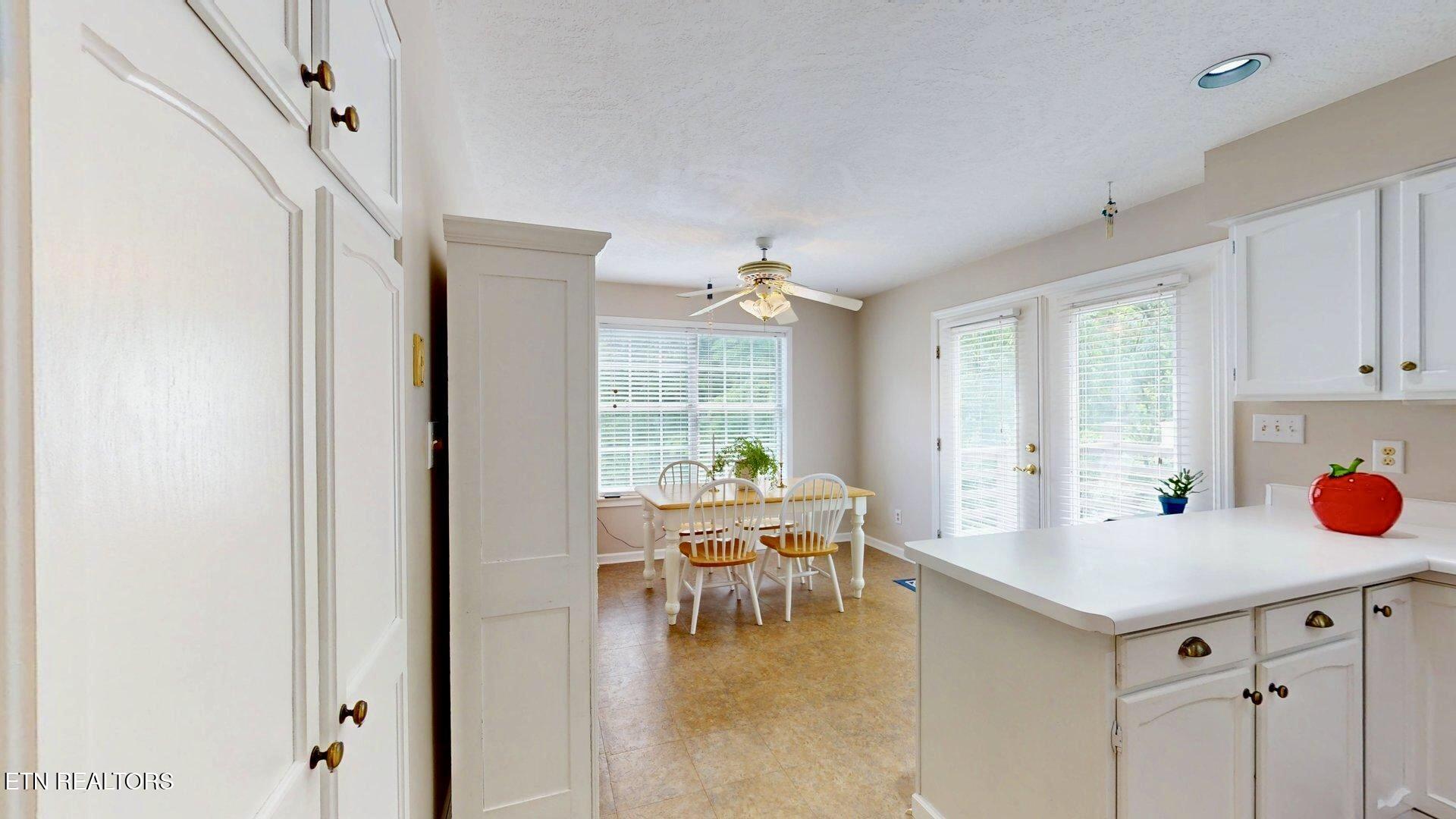 2202 Orchard Meade Lane Knoxville TN 37923