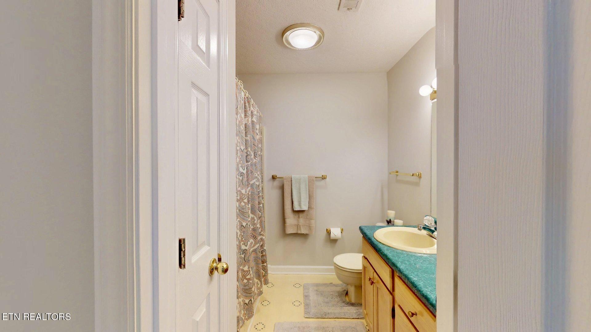 2202 Orchard Meade Lane Knoxville TN 37923