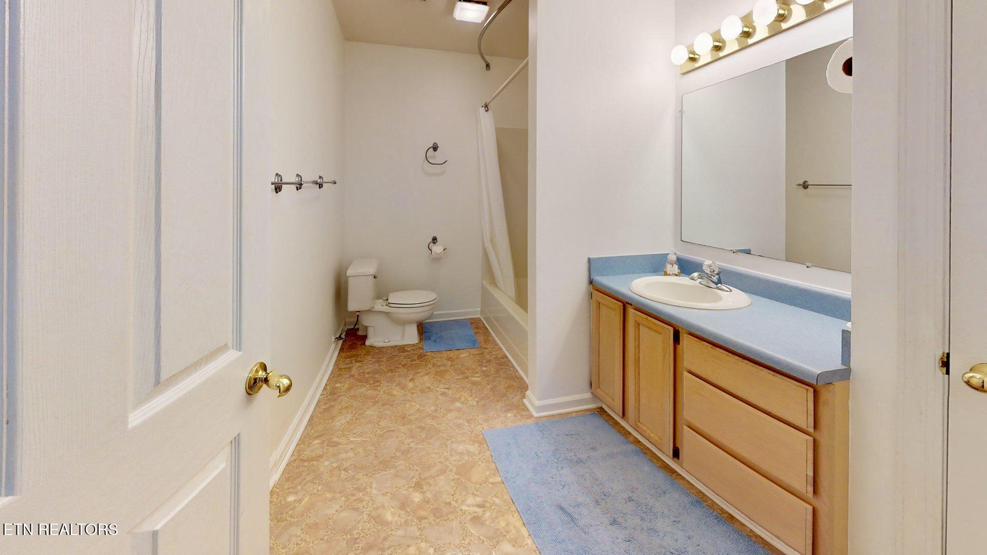 2202 Orchard Meade Lane Knoxville TN 37923