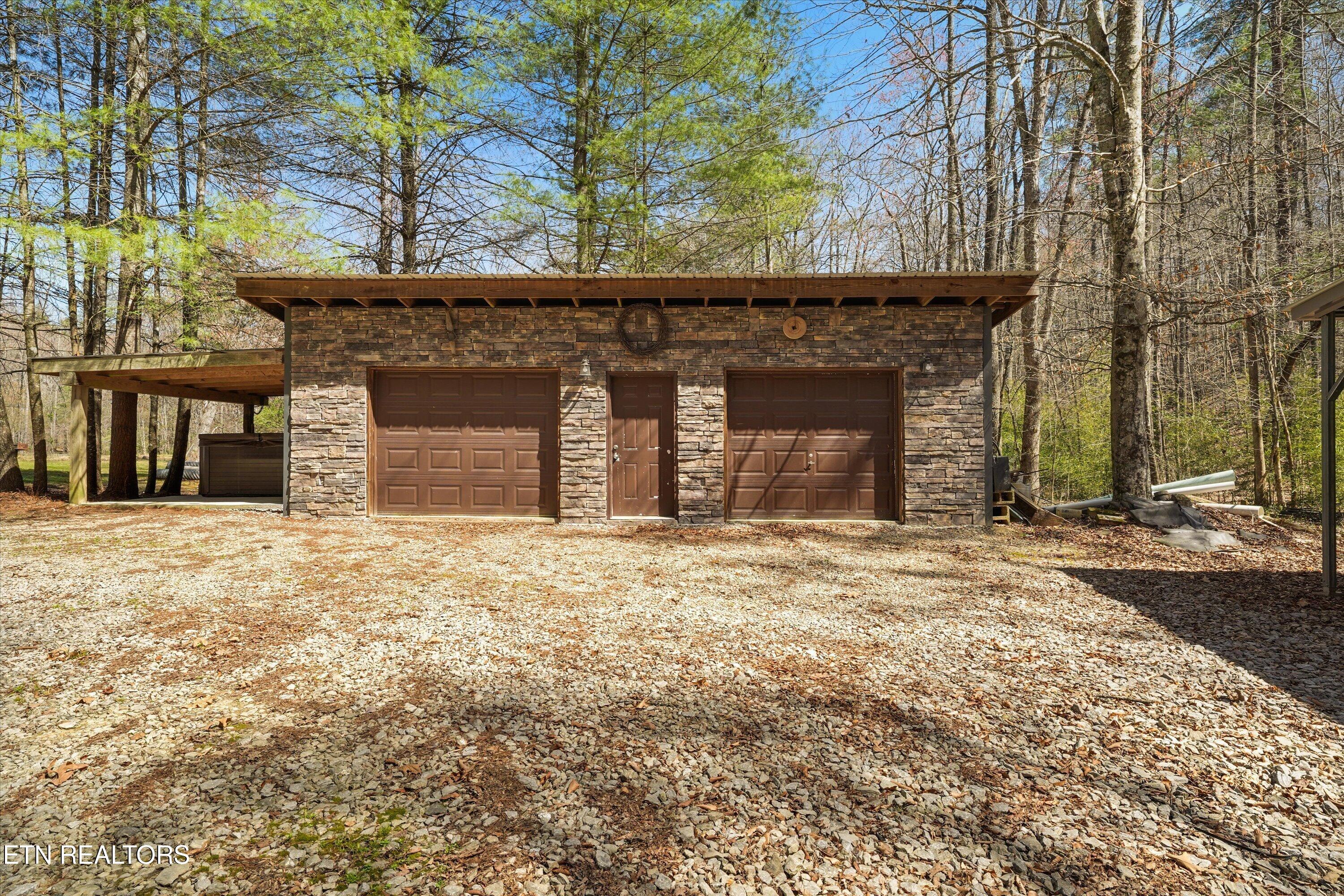 1525 Cove Lane Oliver Springs TN 37840