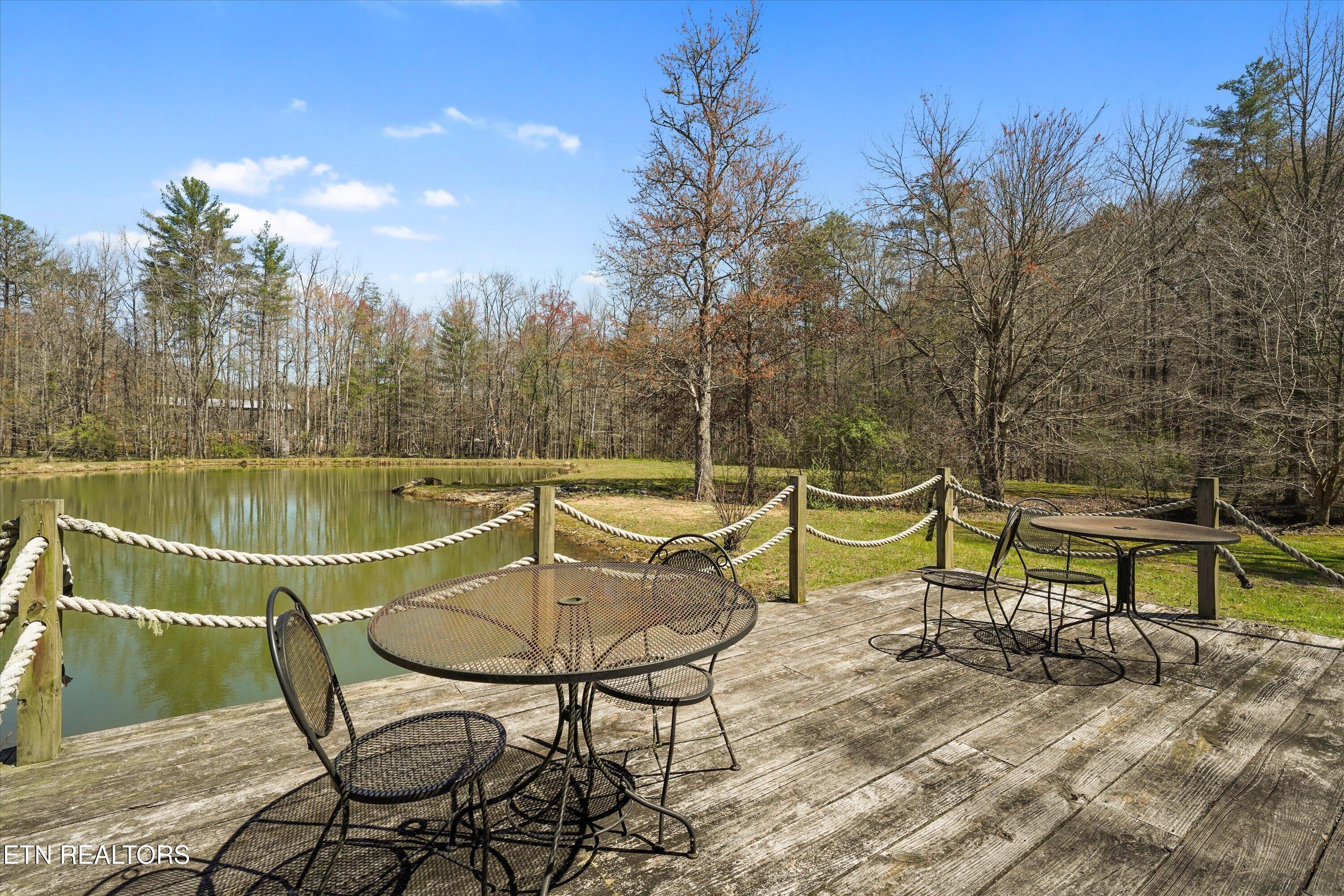 1525 Cove Lane Oliver Springs TN 37840