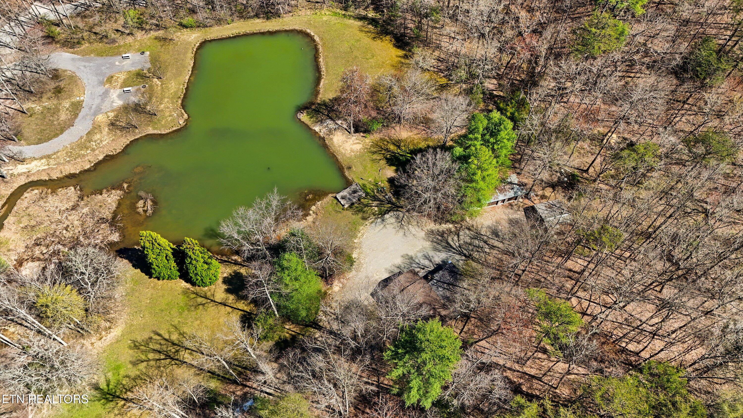 1525 Cove Lane Oliver Springs TN 37840