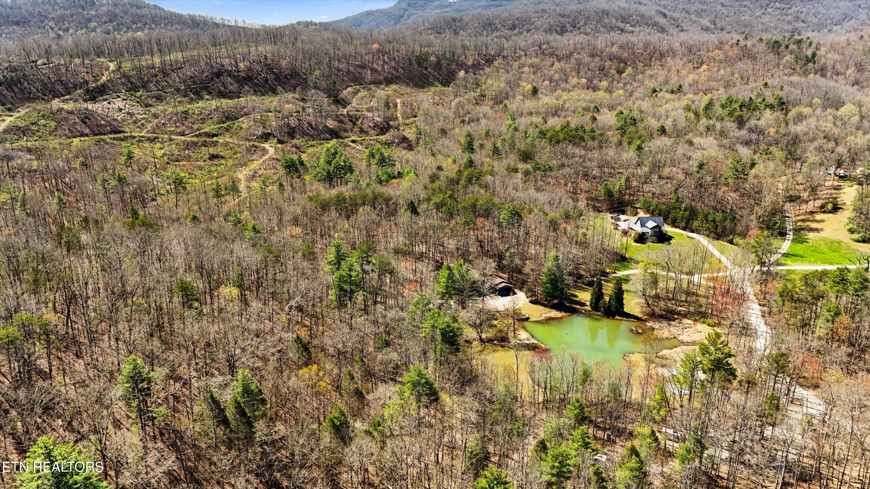 1525 Cove Lane Oliver Springs TN 37840