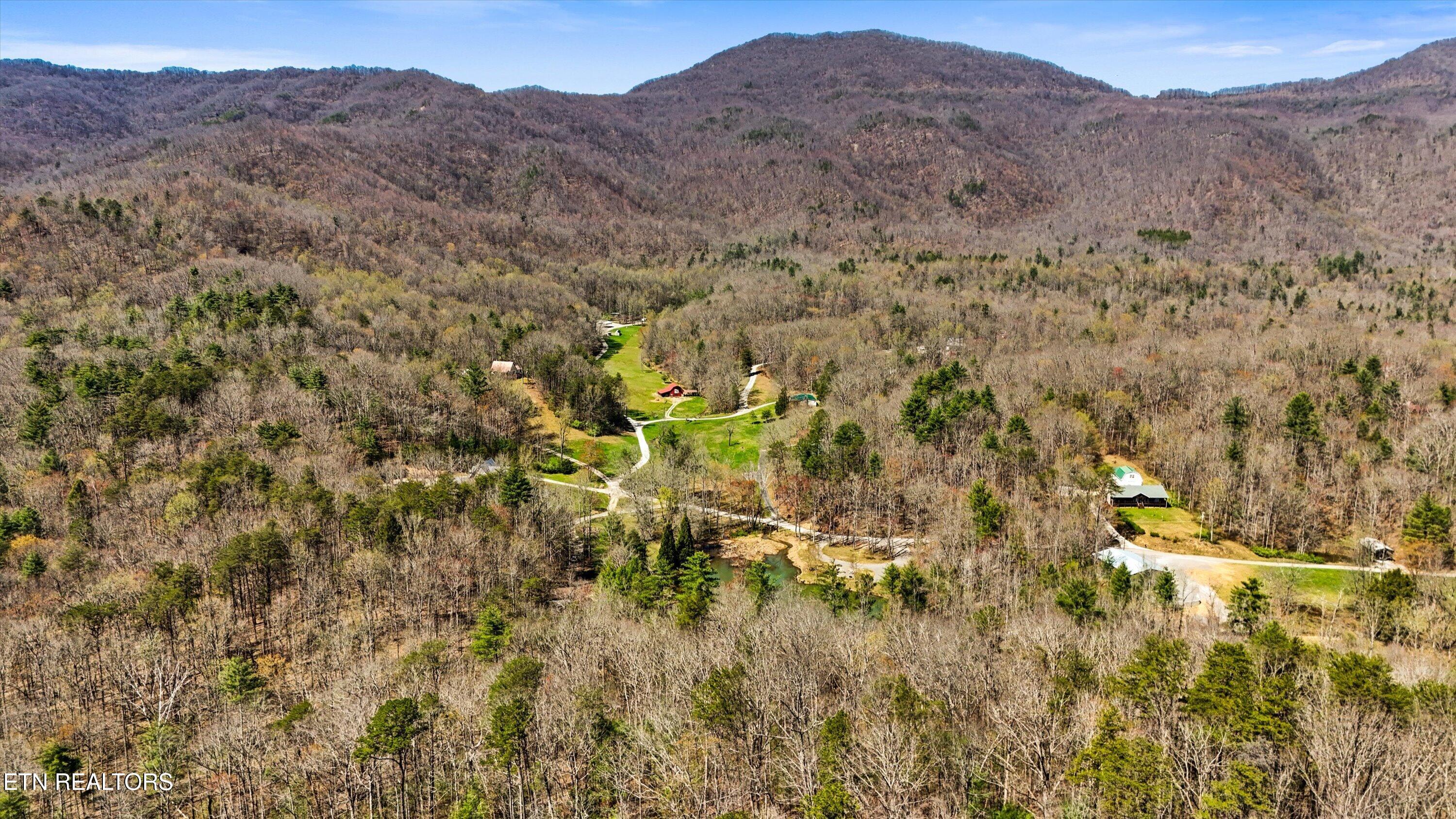 1525 Cove Lane Oliver Springs TN 37840