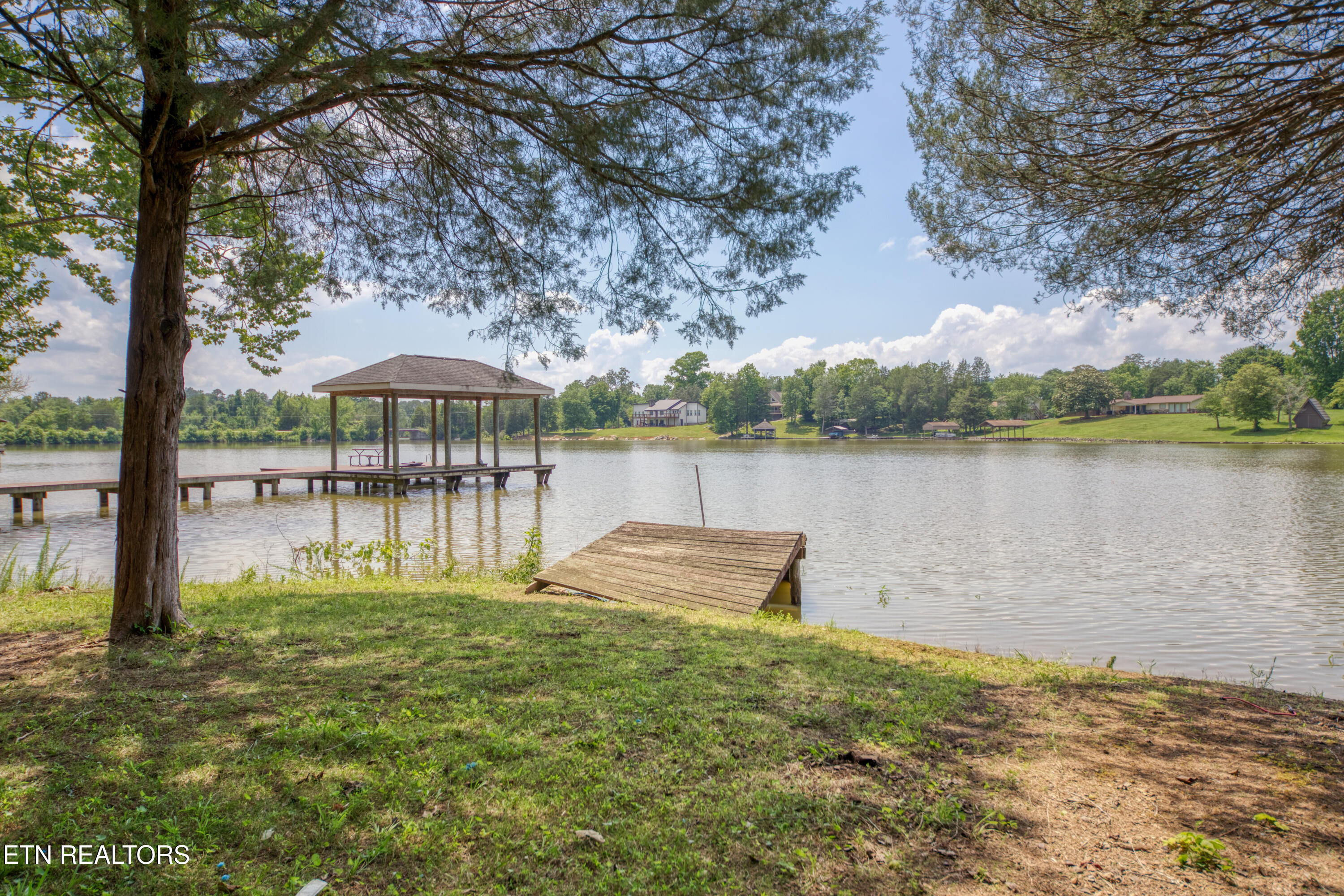 307 Anglers Cove Road Kingston TN 37763