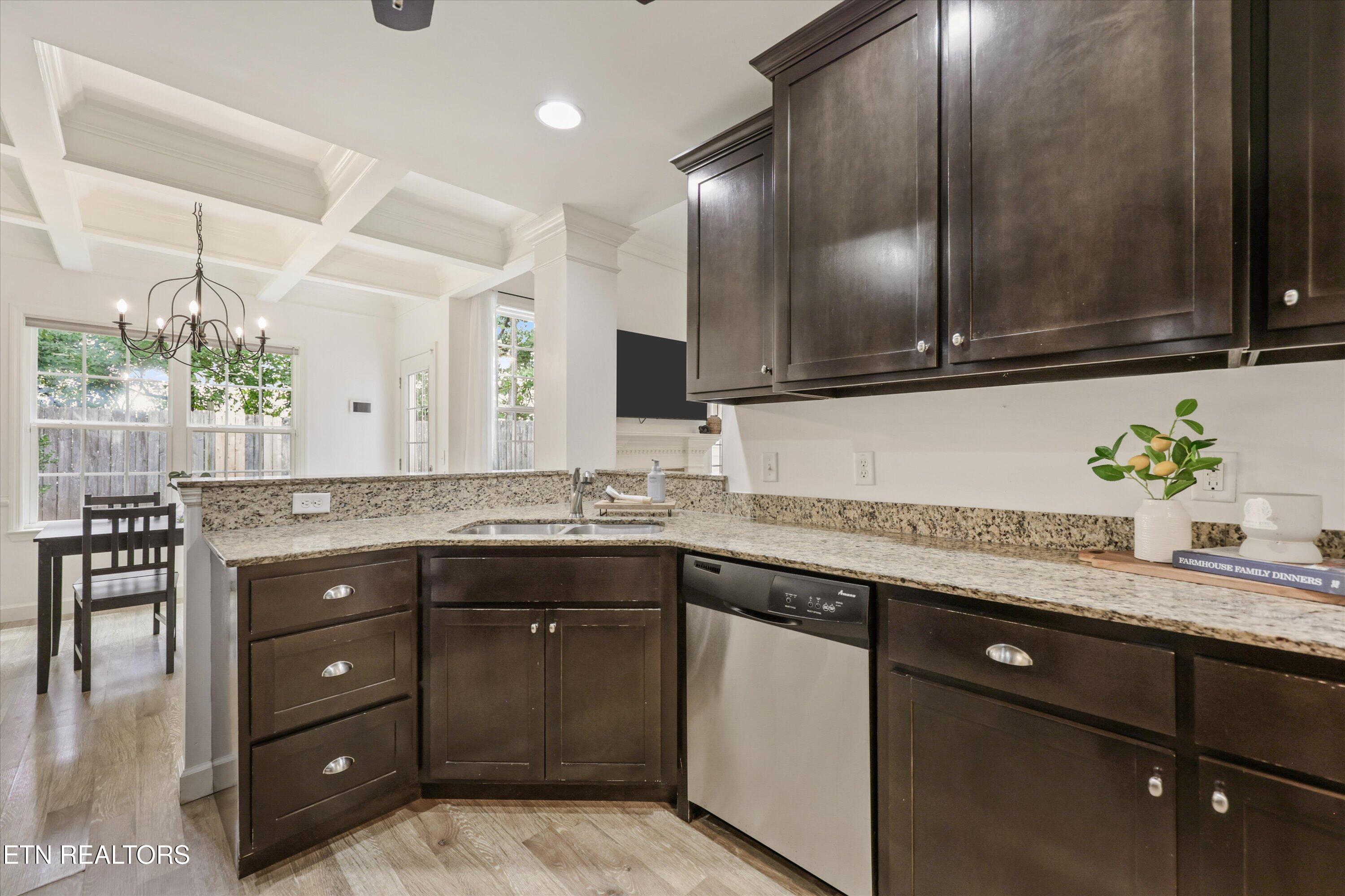 566 Hillside Lane Lenoir City TN 37771