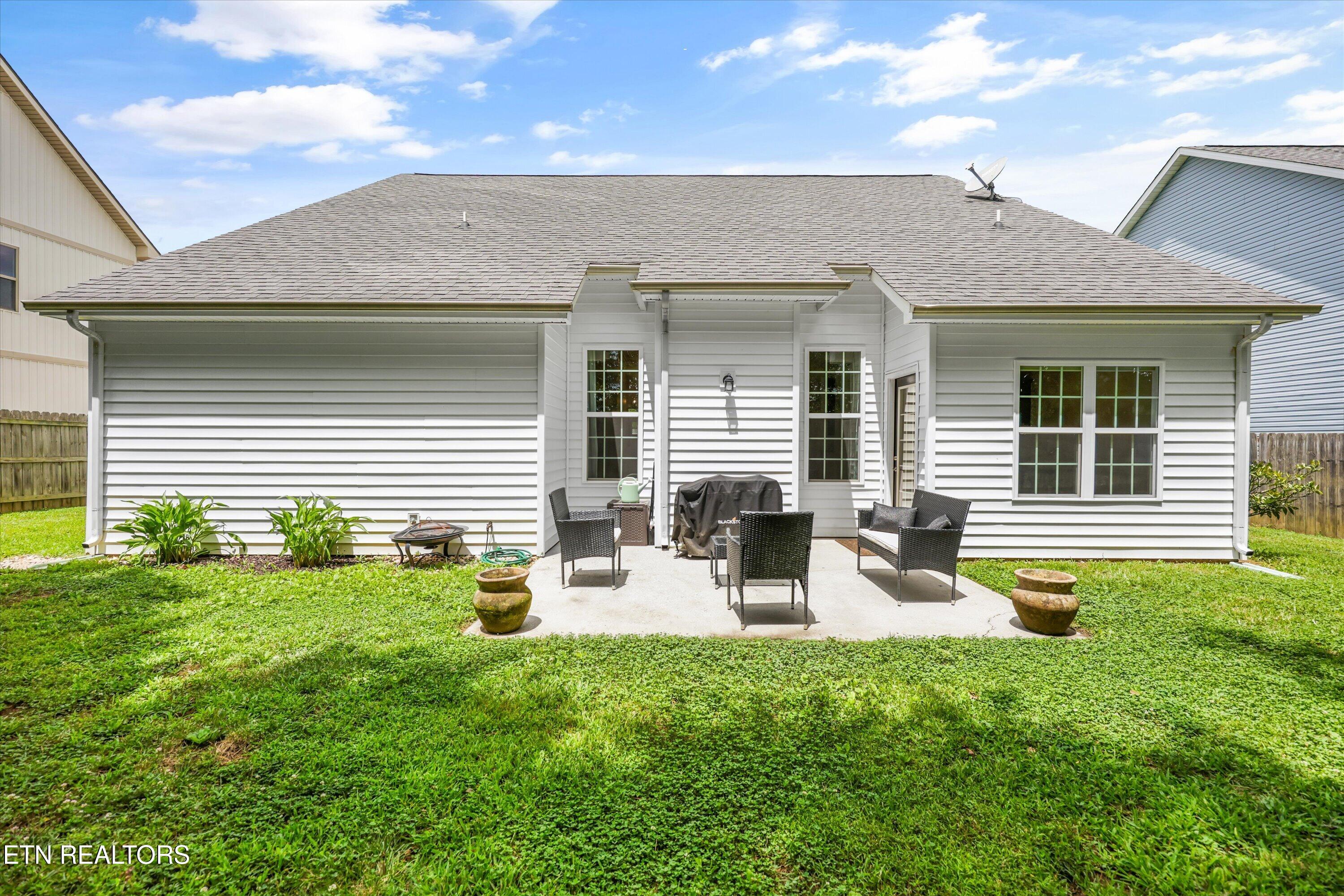 566 Hillside Lane Lenoir City TN 37771