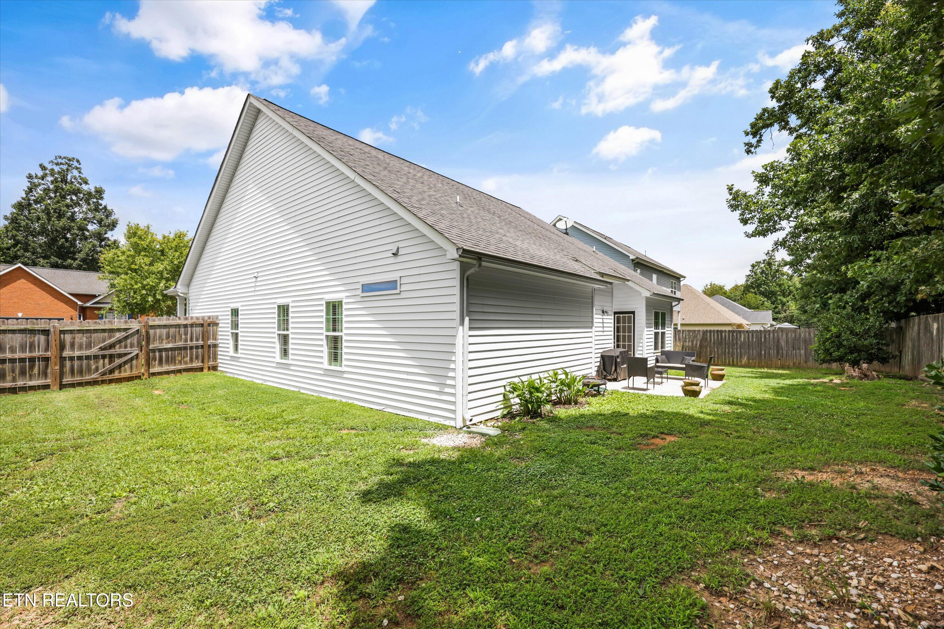 566 Hillside Lane Lenoir City TN 37771
