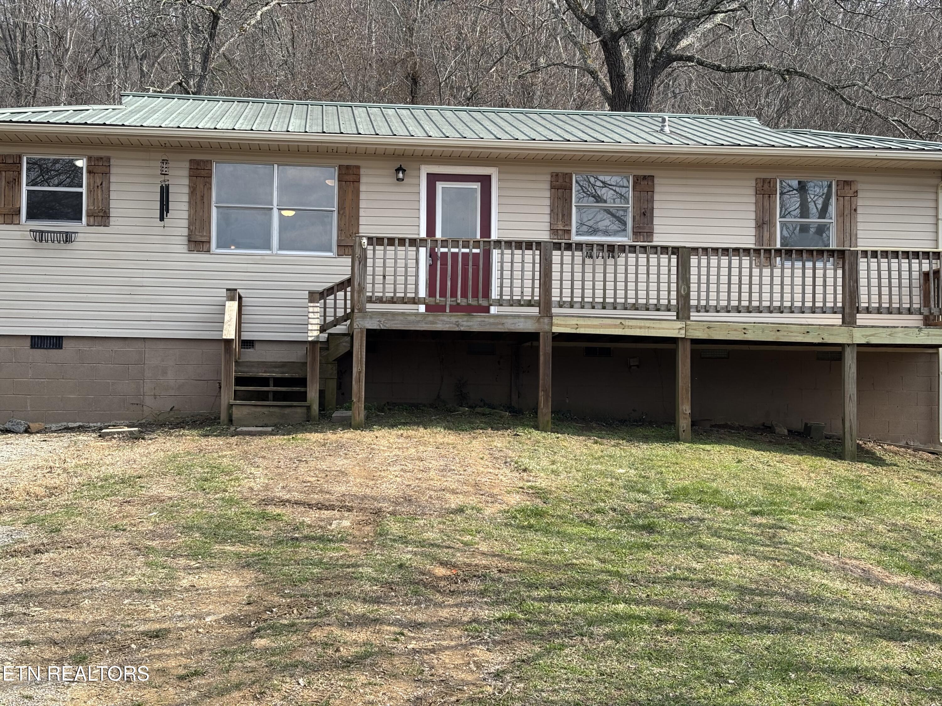 8634 Bud Hawkins Road Corryton TN 37721
