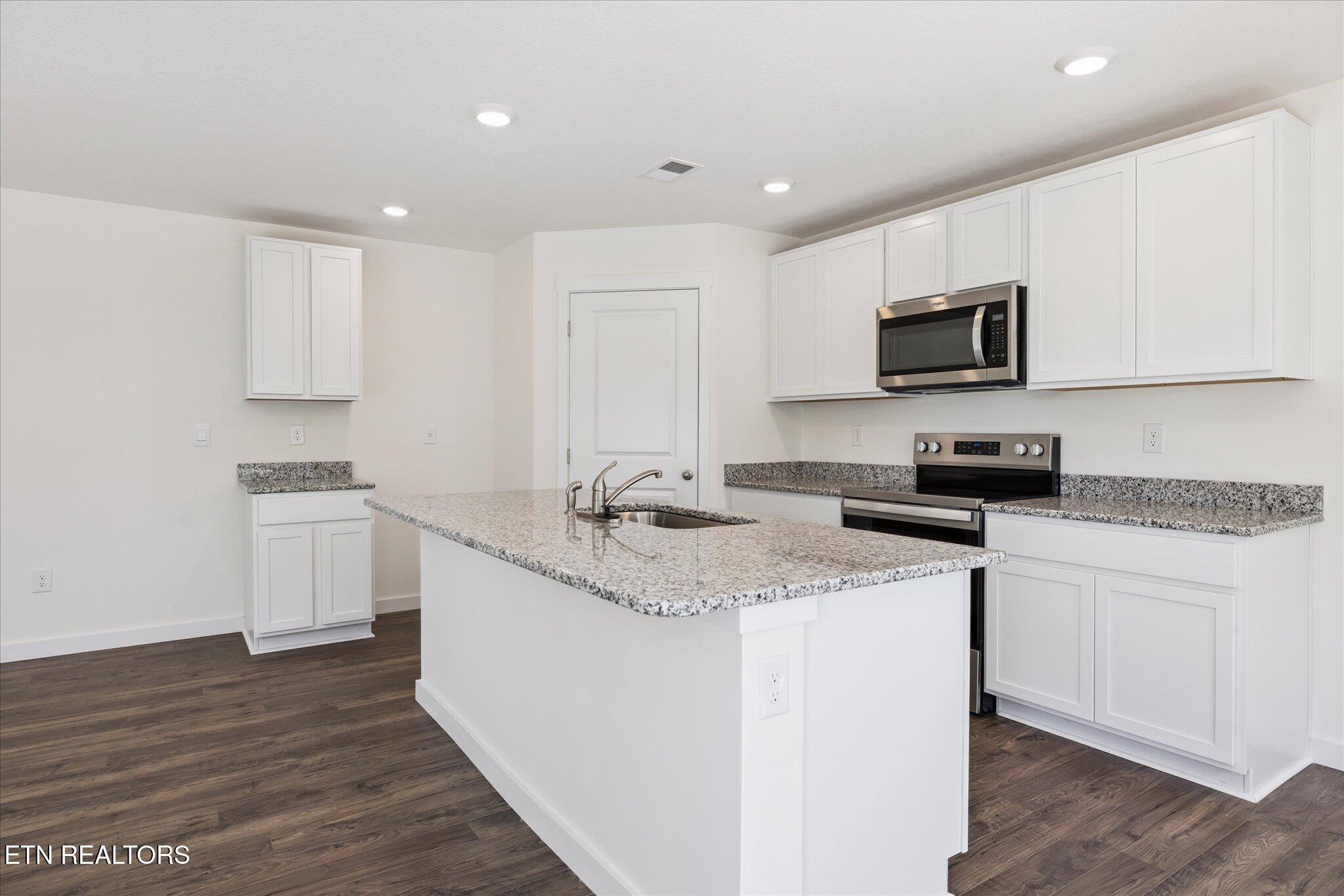 7662 Belhaven Lane Knoxville TN 37918