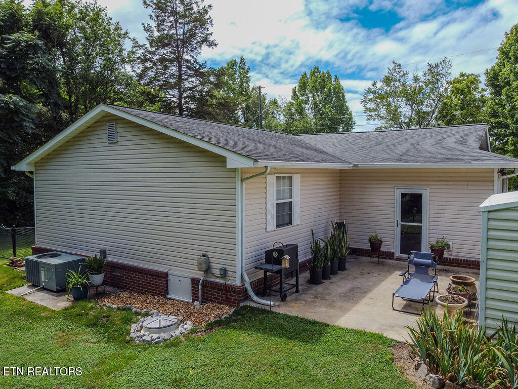 433 Sterling Road Athens TN 37303