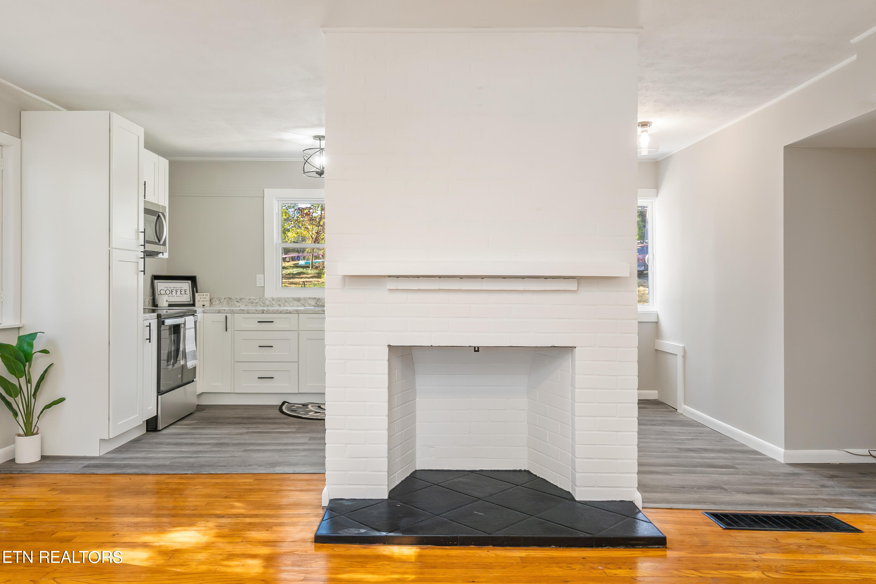 103 Kelvin Lane Oak Ridge TN 37830