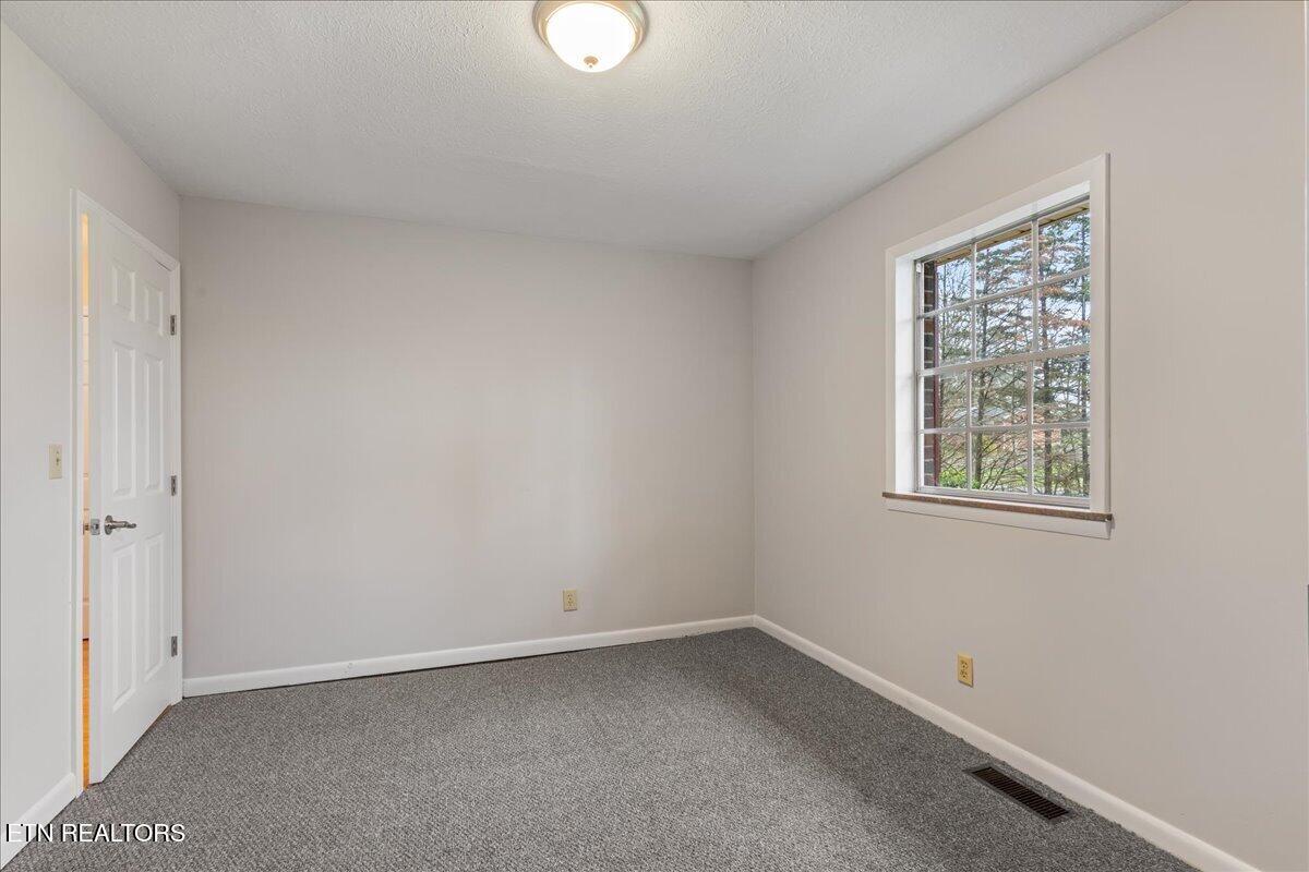 861 Forest Heights Circle Lenoir City TN 37772