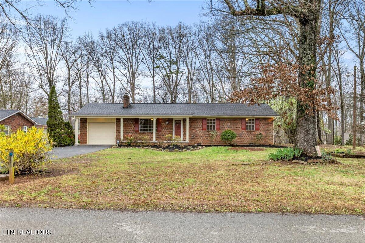861 Forest Heights Circle Lenoir City TN 37772