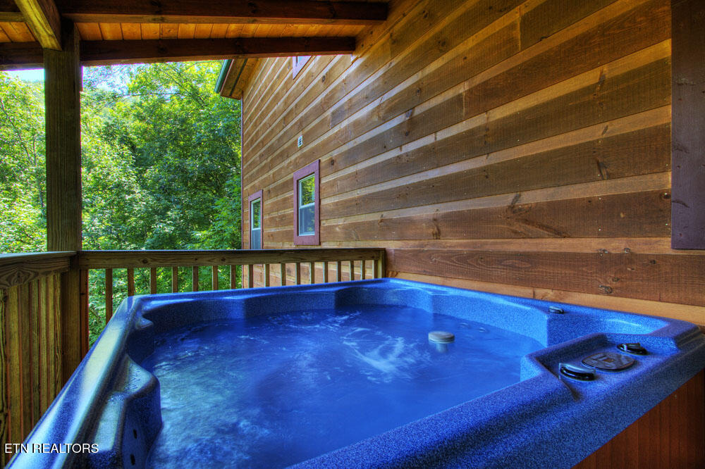 1742 Pulaski Lane Sevierville TN 37862
