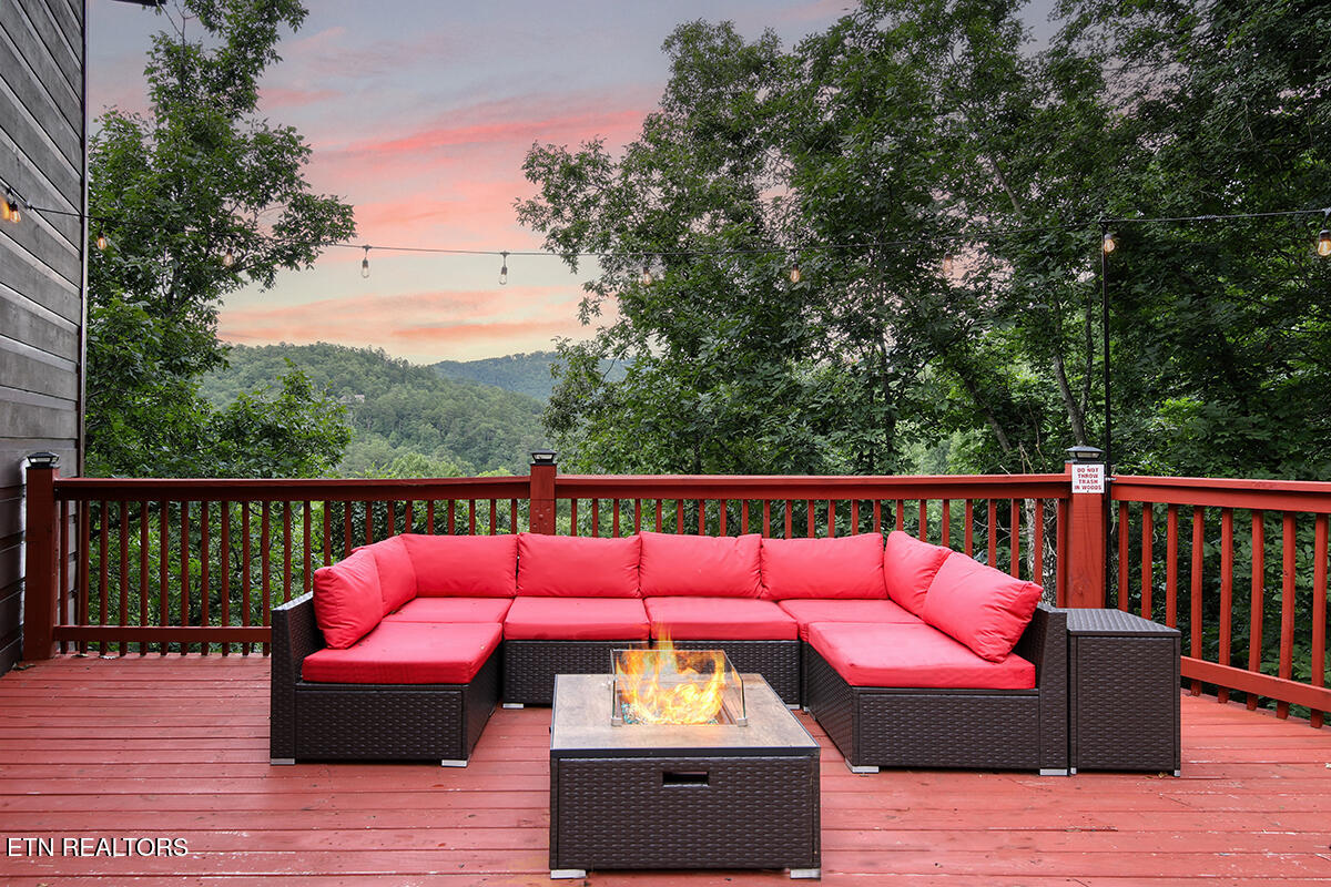 1742 Pulaski Lane Sevierville TN 37862