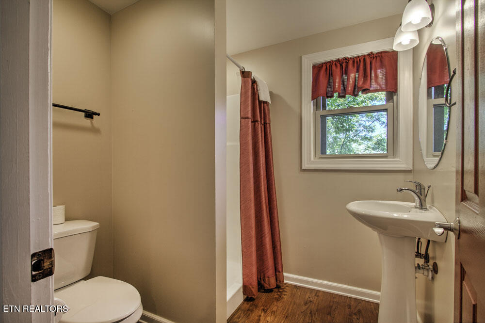 1742 Pulaski Lane Sevierville TN 37862