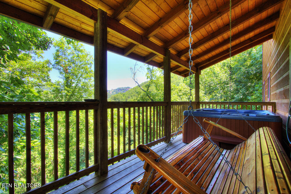 1742 Pulaski Lane Sevierville TN 37862