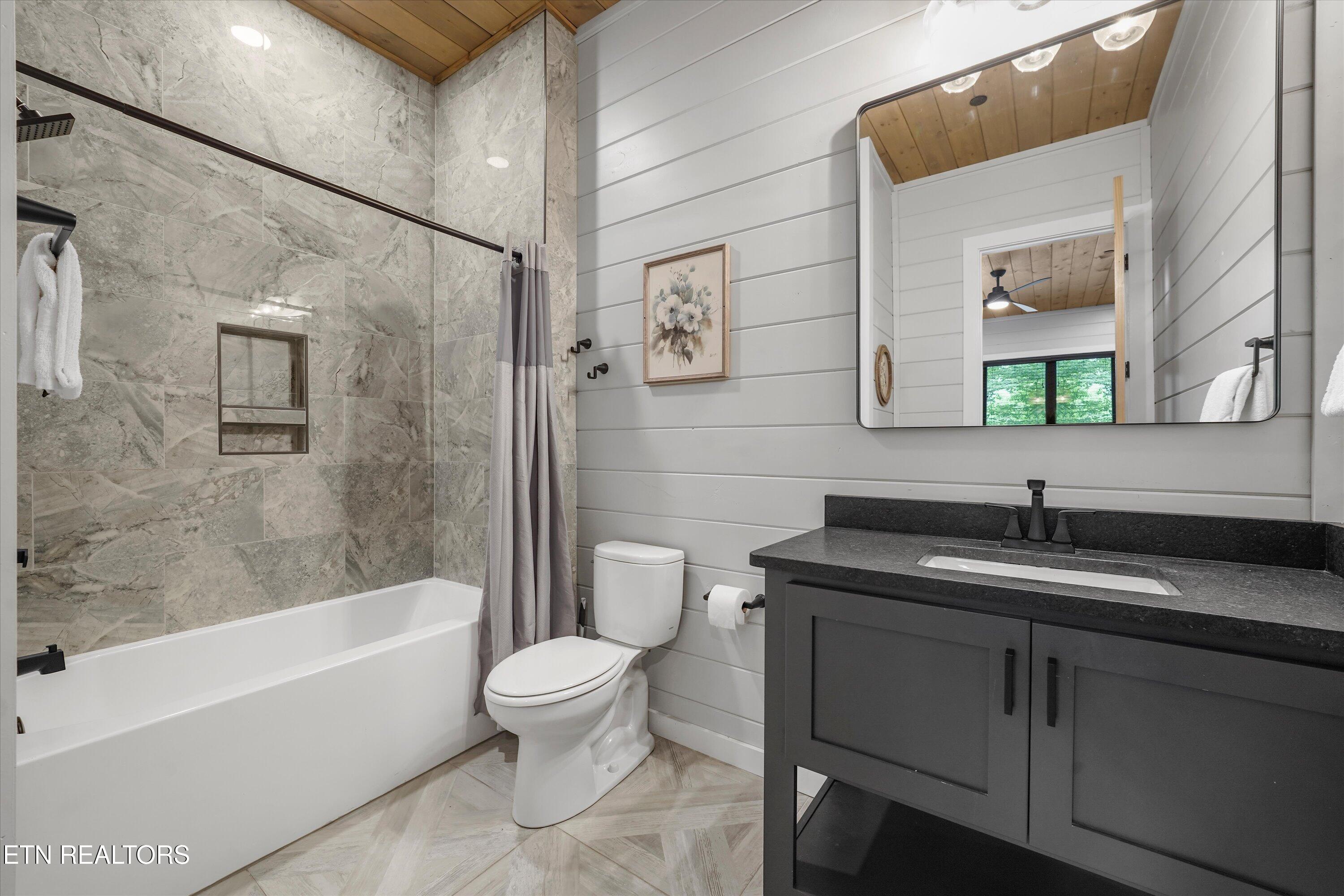 3411 Pebble Stone Way Pigeon Forge TN 37863