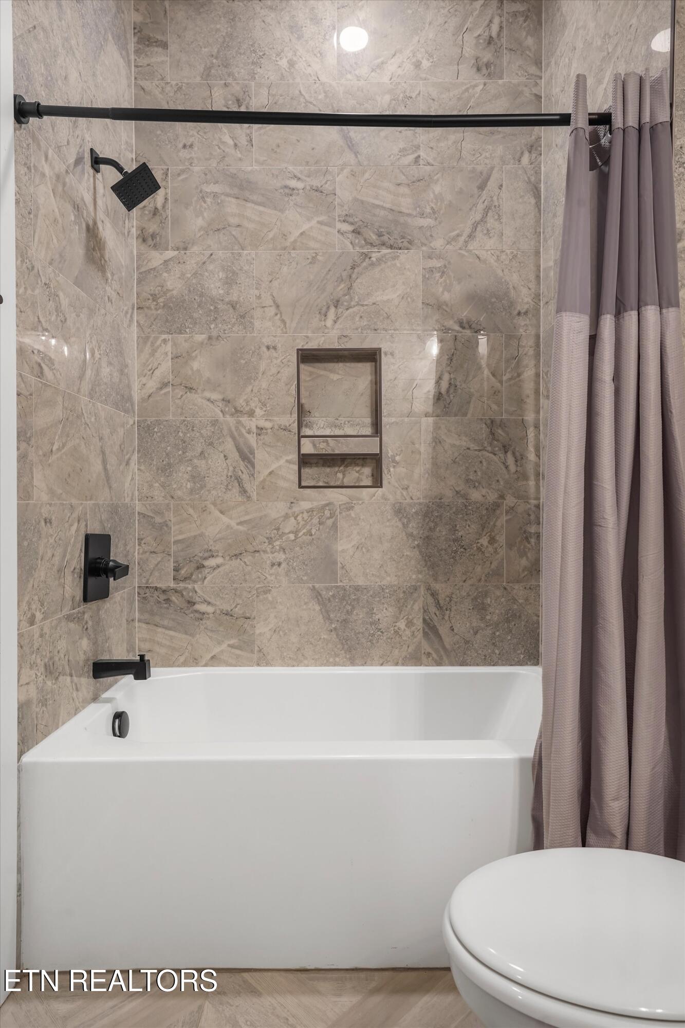 3411 Pebble Stone Way Pigeon Forge TN 37863