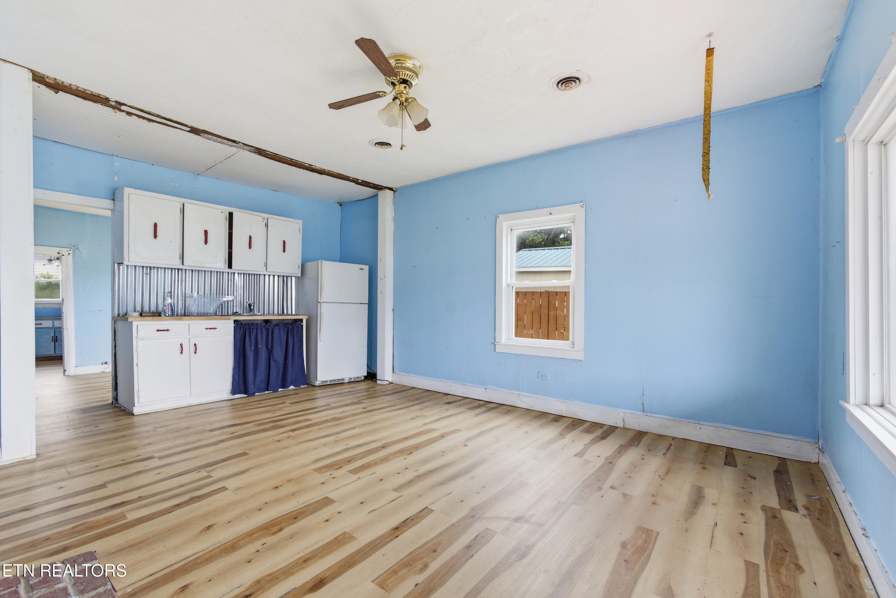 315 S Front Avenue Rockwood TN 37854
