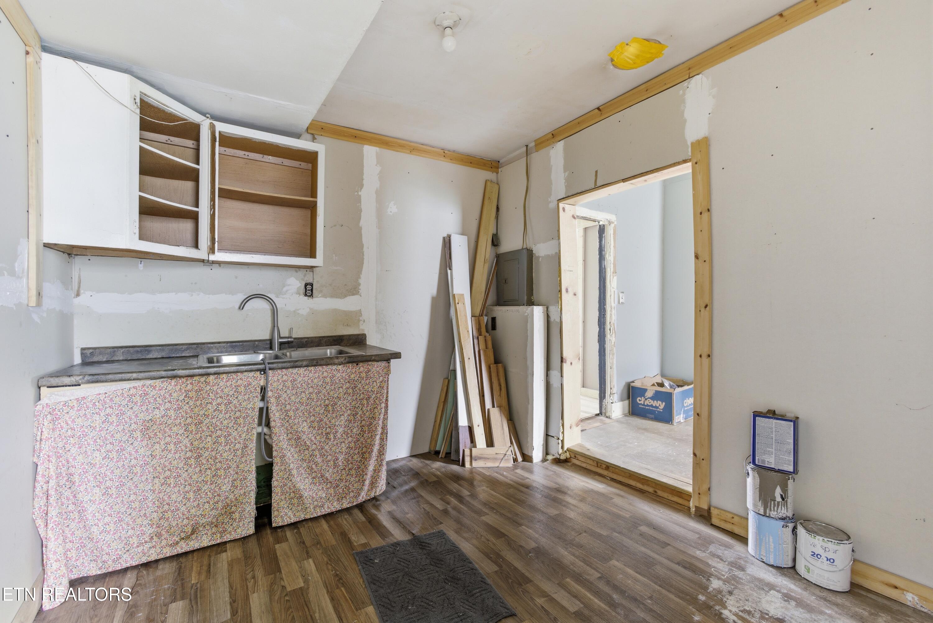 315 S Front Avenue Rockwood TN 37854