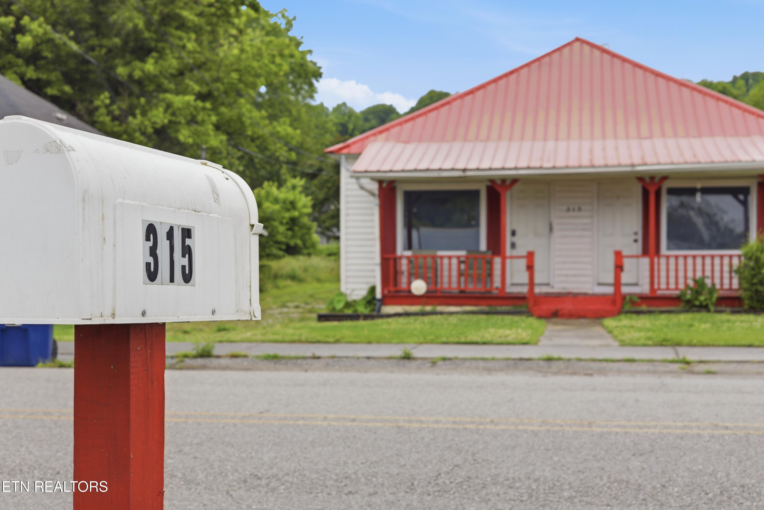 315 S Front Avenue Rockwood TN 37854