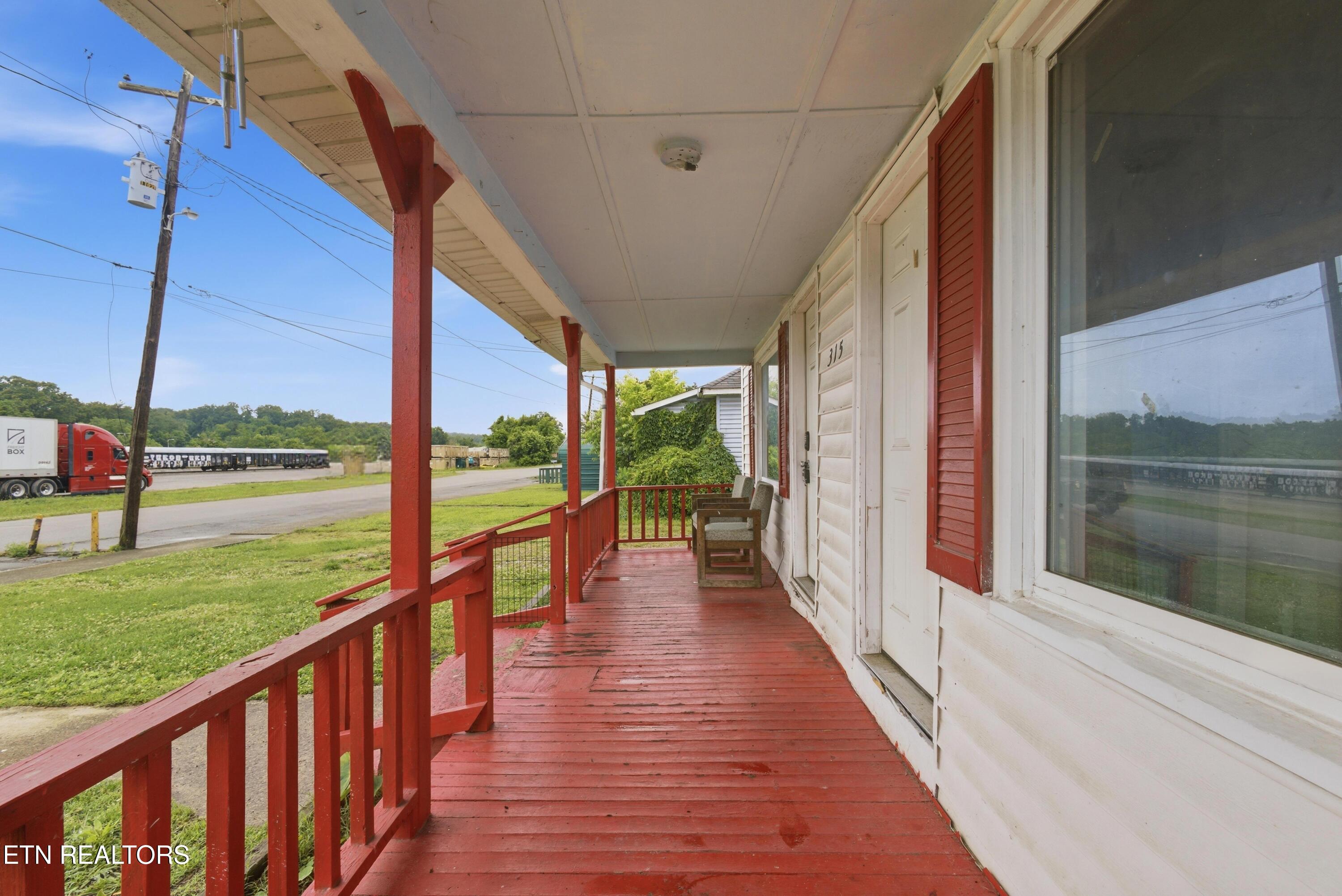 315 S Front Avenue Rockwood TN 37854