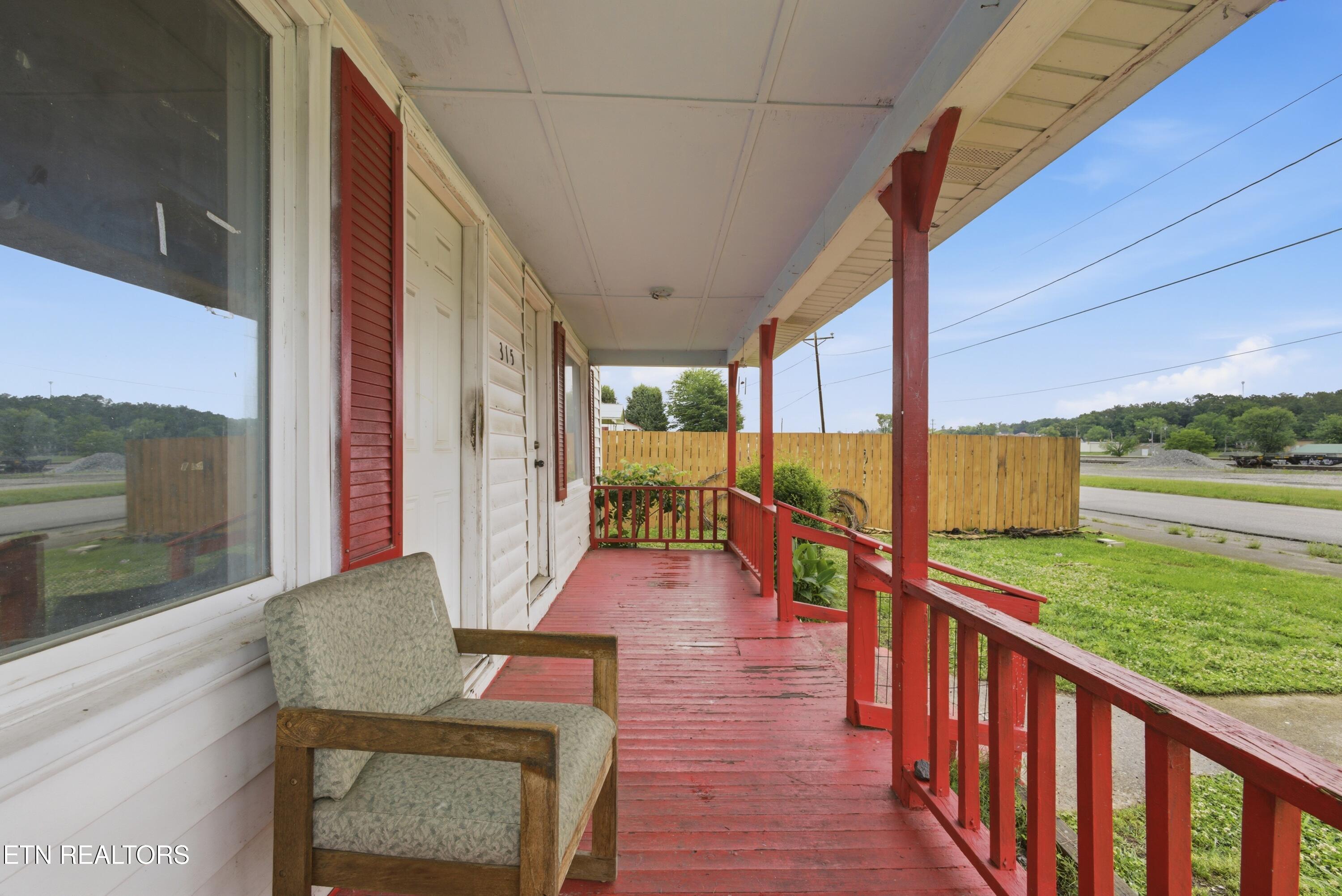 315 S Front Avenue Rockwood TN 37854