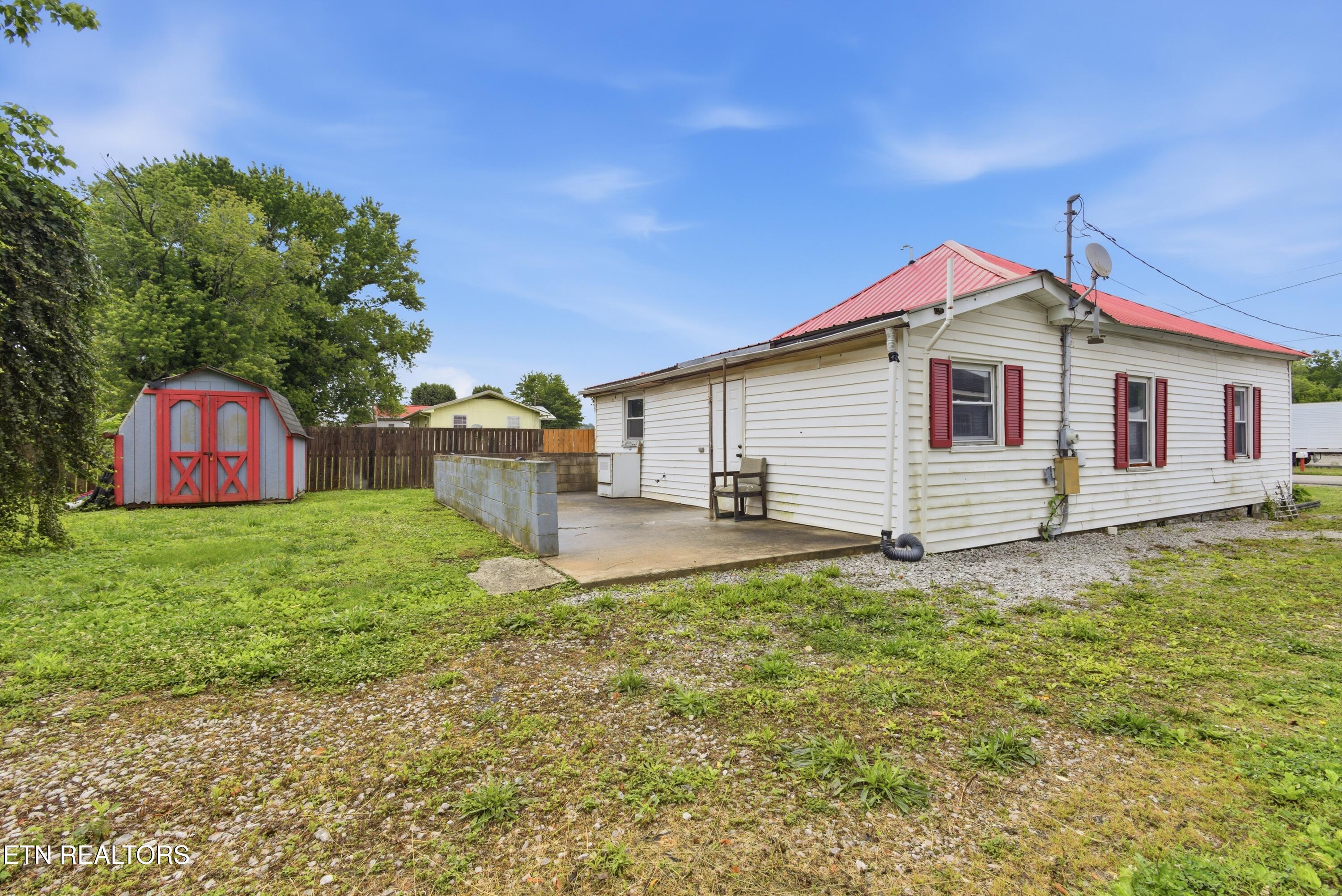315 S Front Avenue Rockwood TN 37854