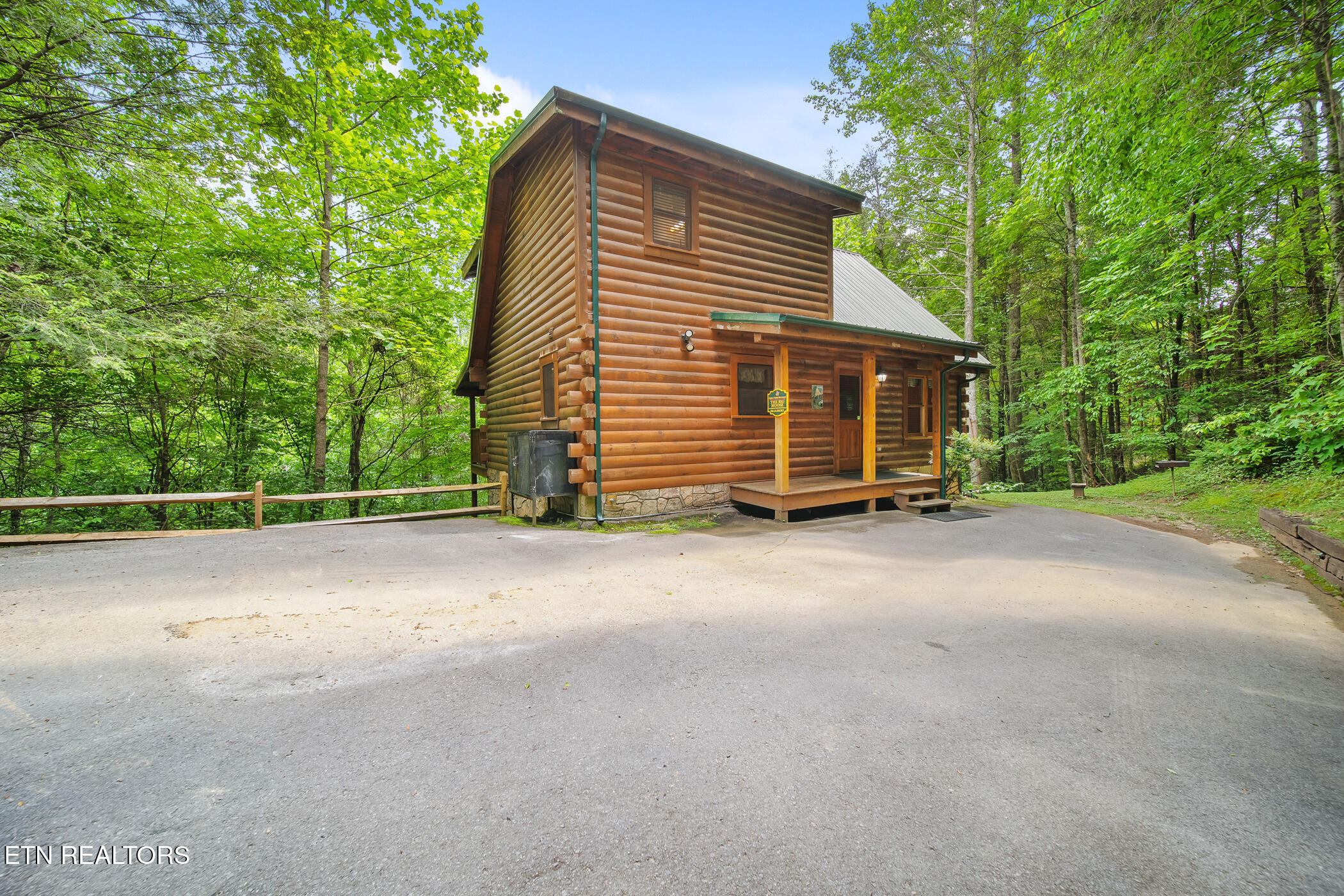 756 Yona Trail Way Gatlinburg TN 37738