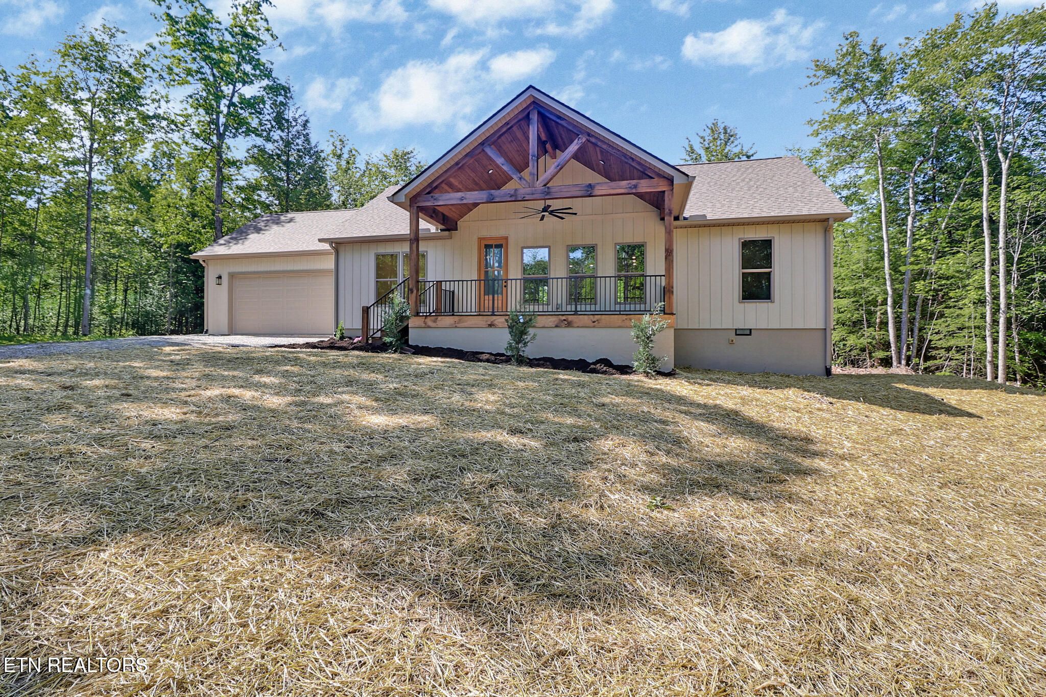 210 Creekview Court Jamestown TN 38556