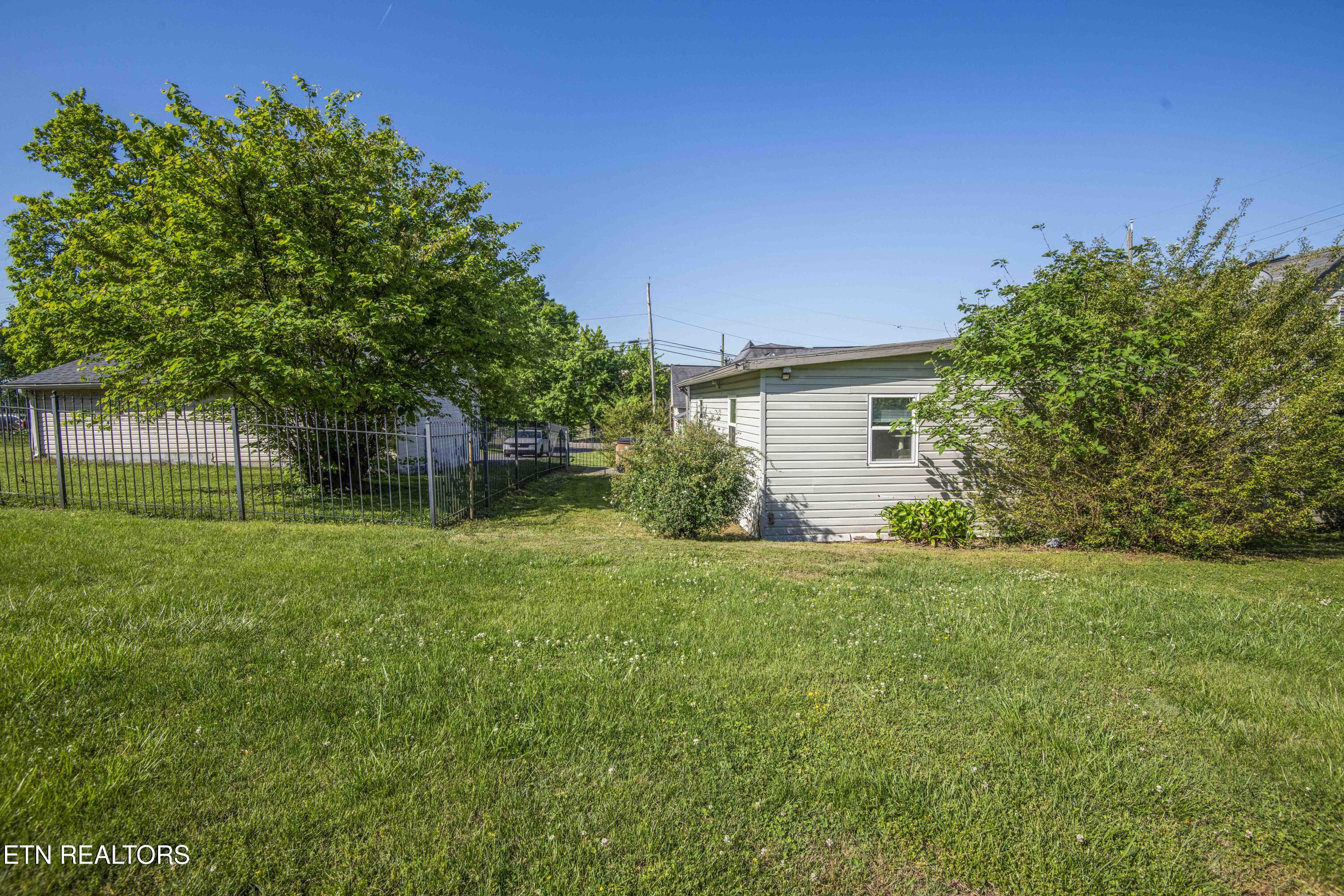 1512 Pickett Avenue Knoxville TN 37921