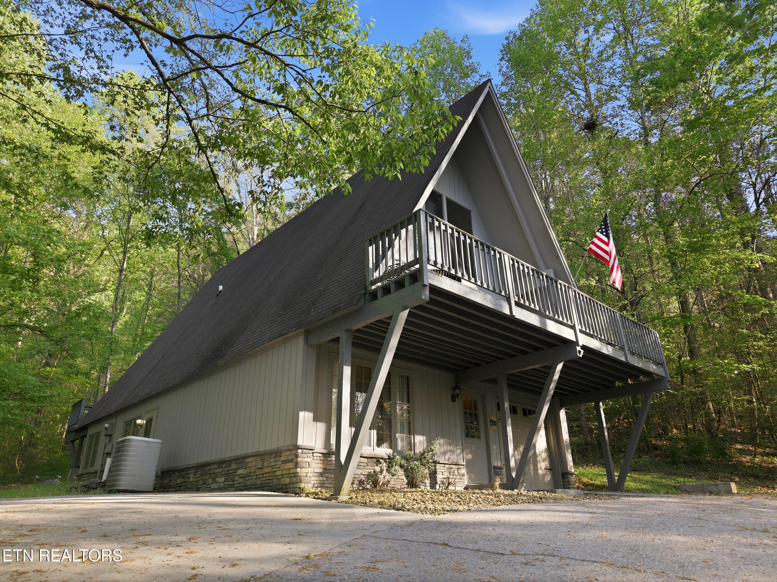 313 Domar Drive Townsend TN 37882