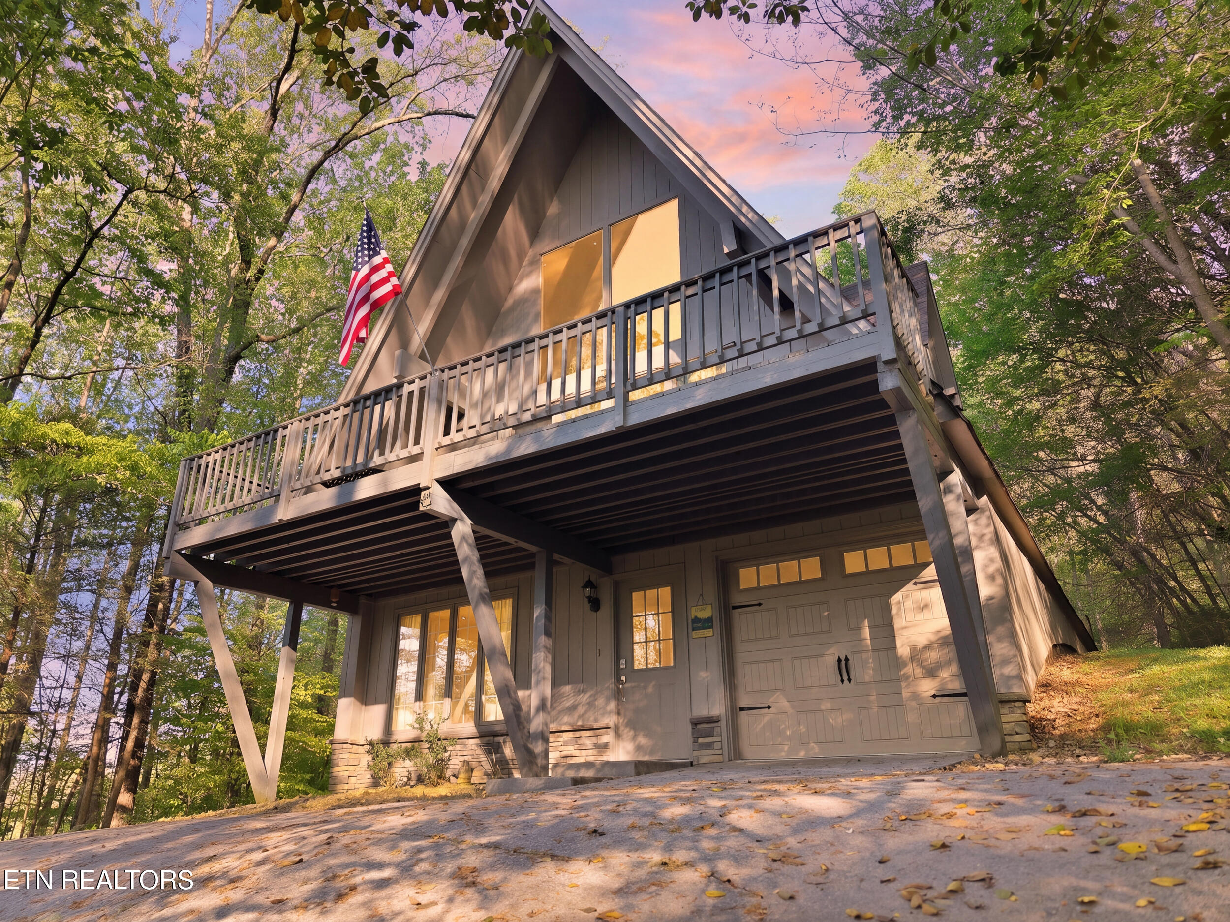 313 Domar Drive Townsend TN 37882