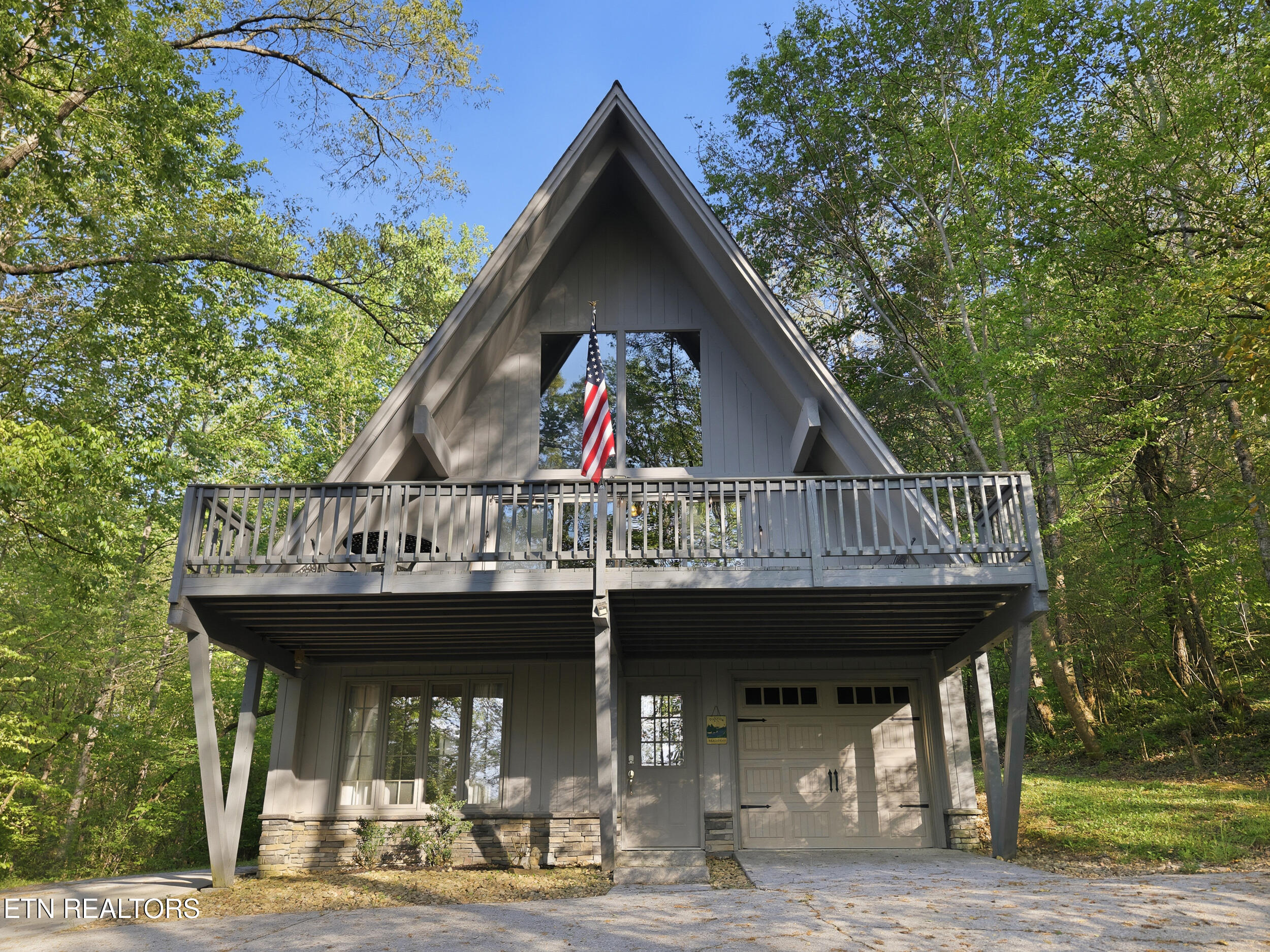 313 Domar Drive Townsend TN 37882