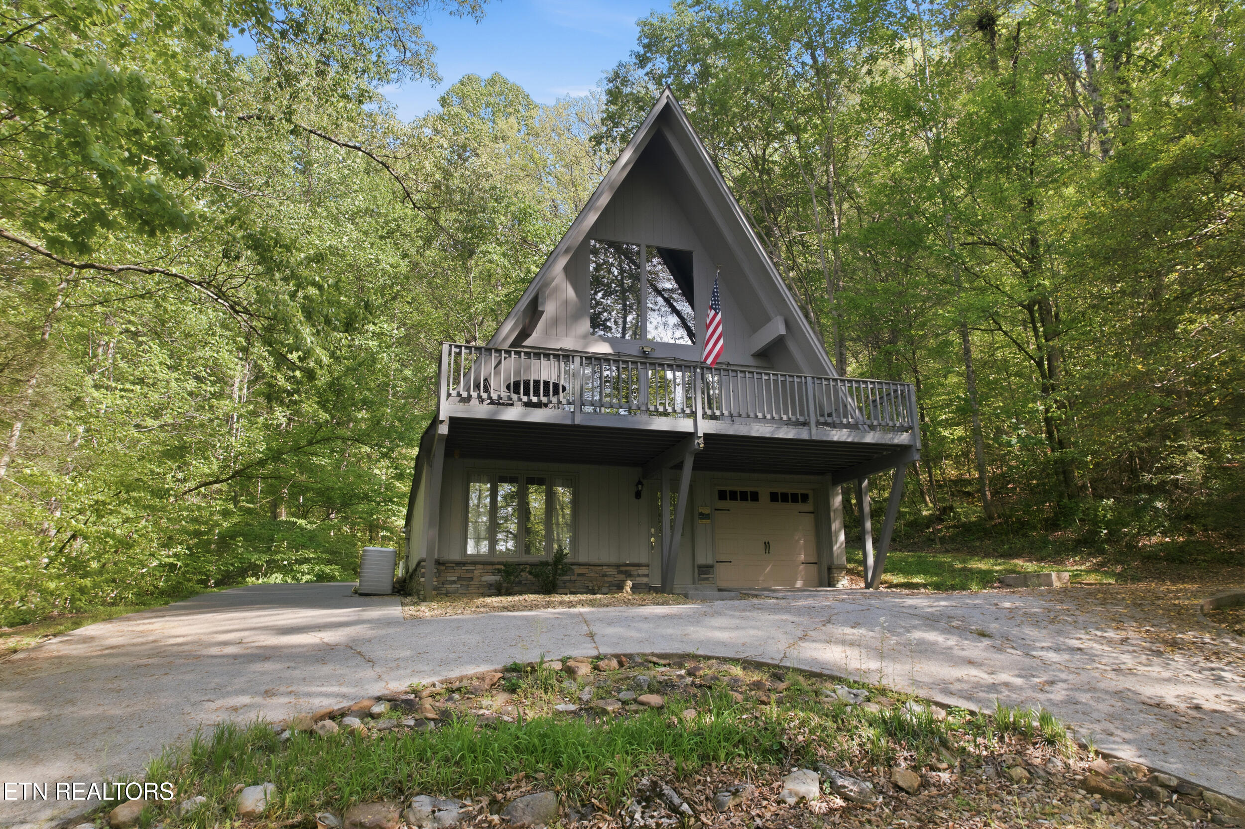 313 Domar Drive Townsend TN 37882
