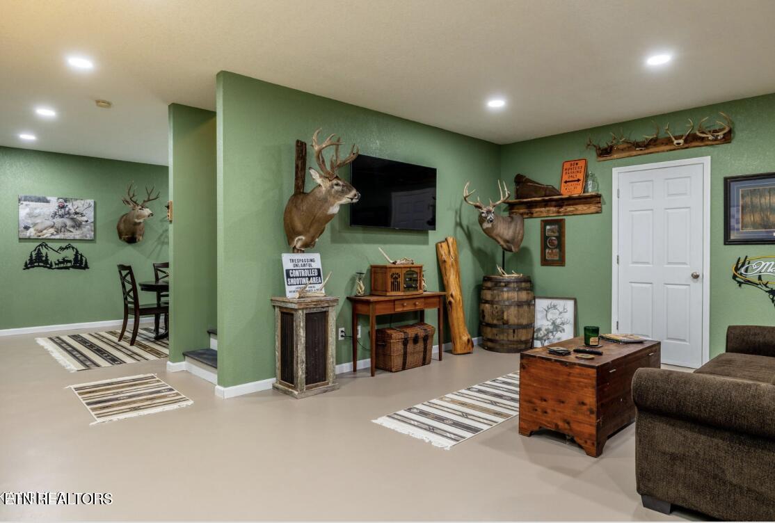 1518 Caleb Trail Greenback TN 37742