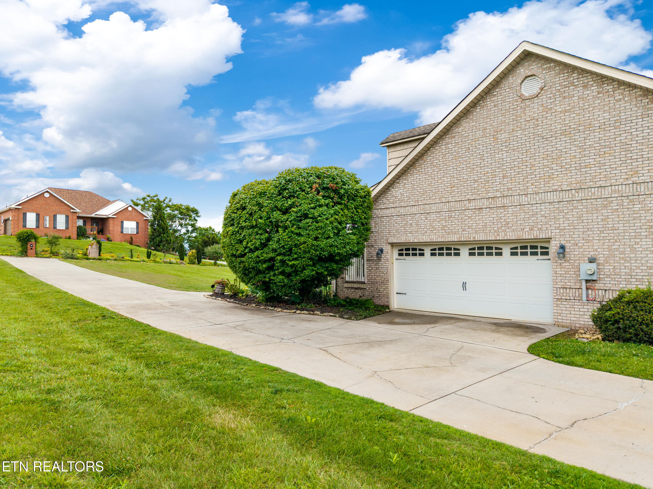 1518 Caleb Trail Greenback TN 37742