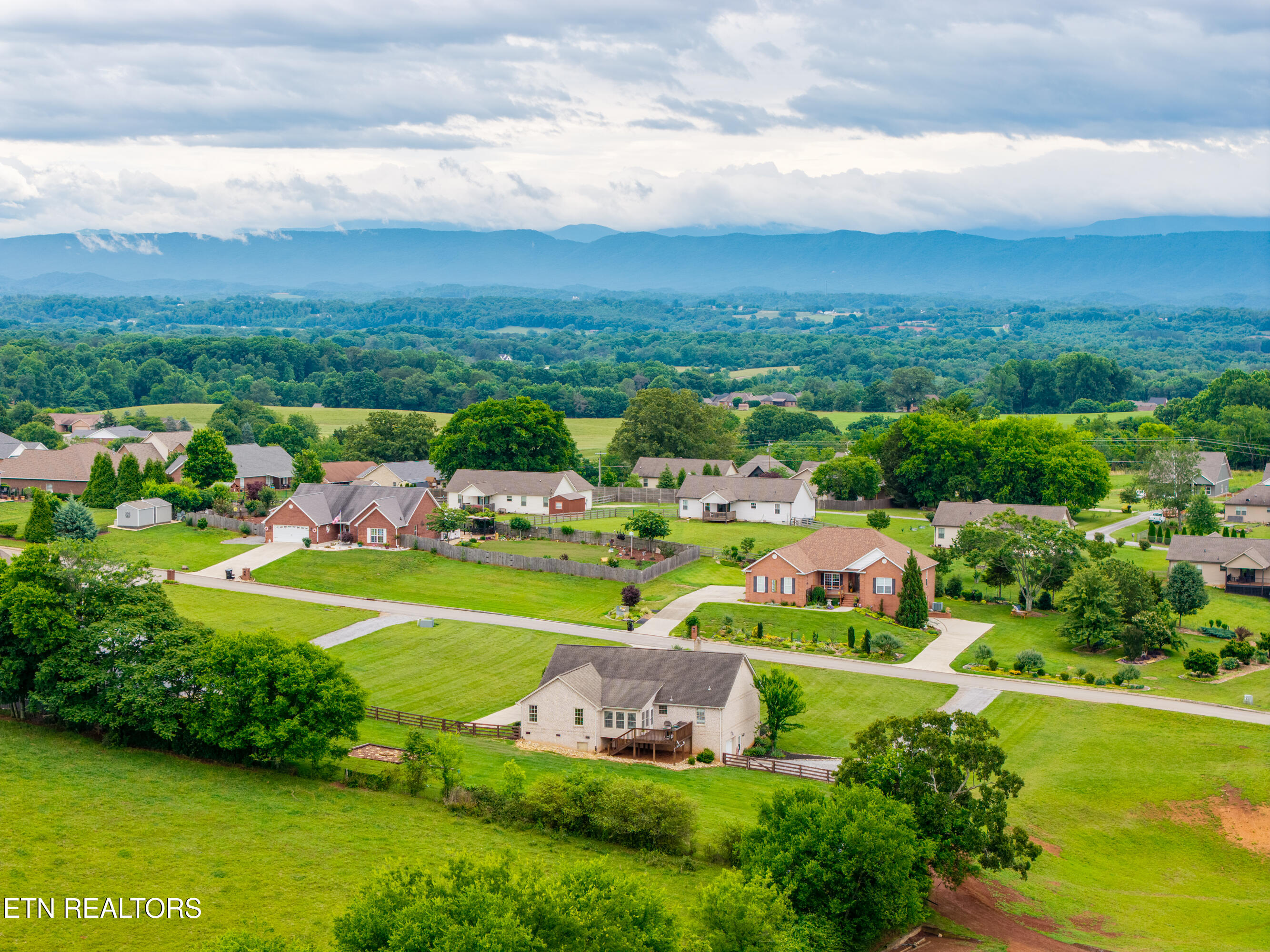 1518 Caleb Trail Greenback TN 37742