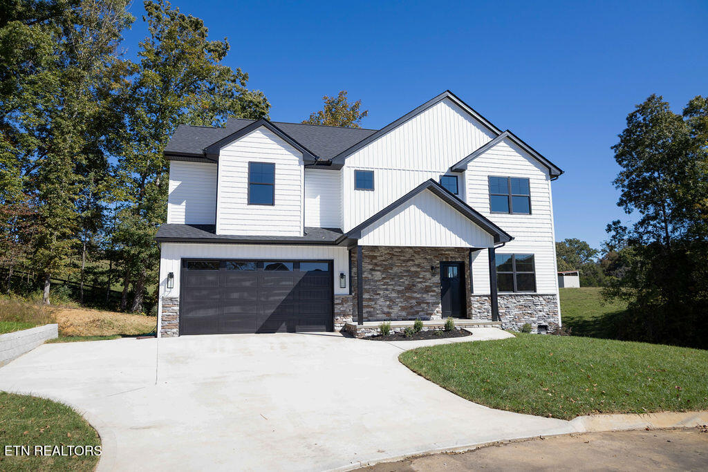 2200 Lulu Lizzy Lane Knoxville TN 37932