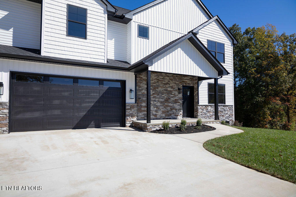 2200 Lulu Lizzy Lane Knoxville TN 37932