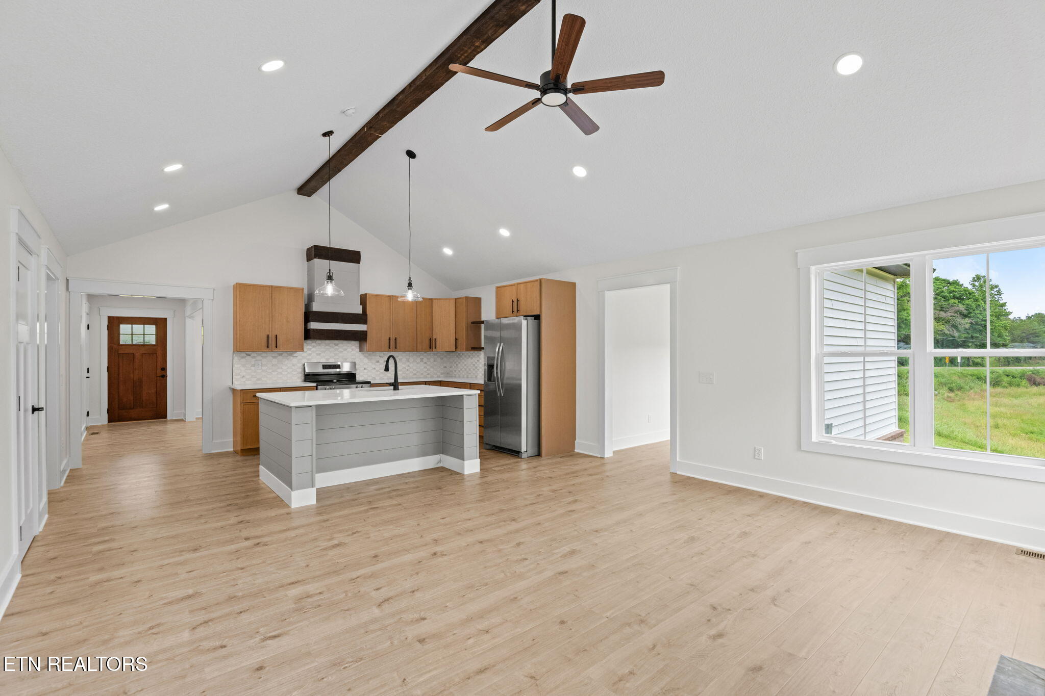 2551 Hinds Creek Road Heiskell TN 37754