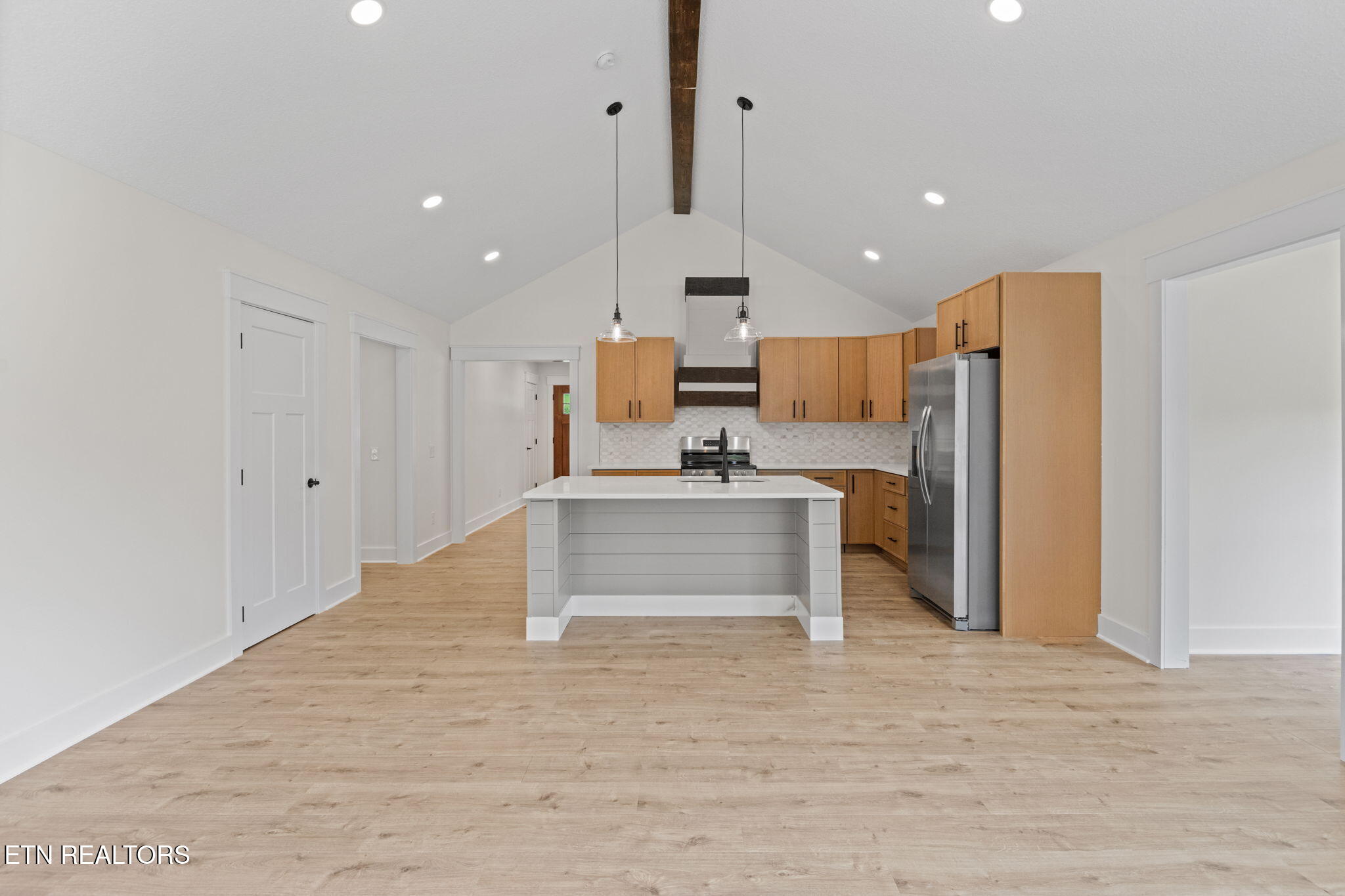 2551 Hinds Creek Road Heiskell TN 37754