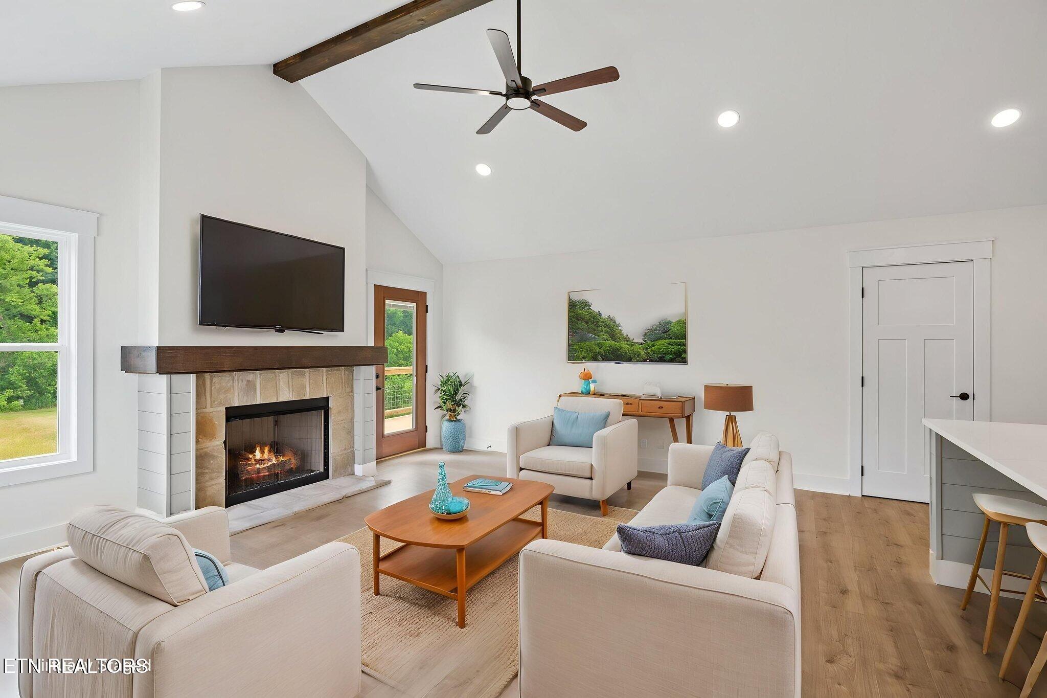 2551 Hinds Creek Road Heiskell TN 37754