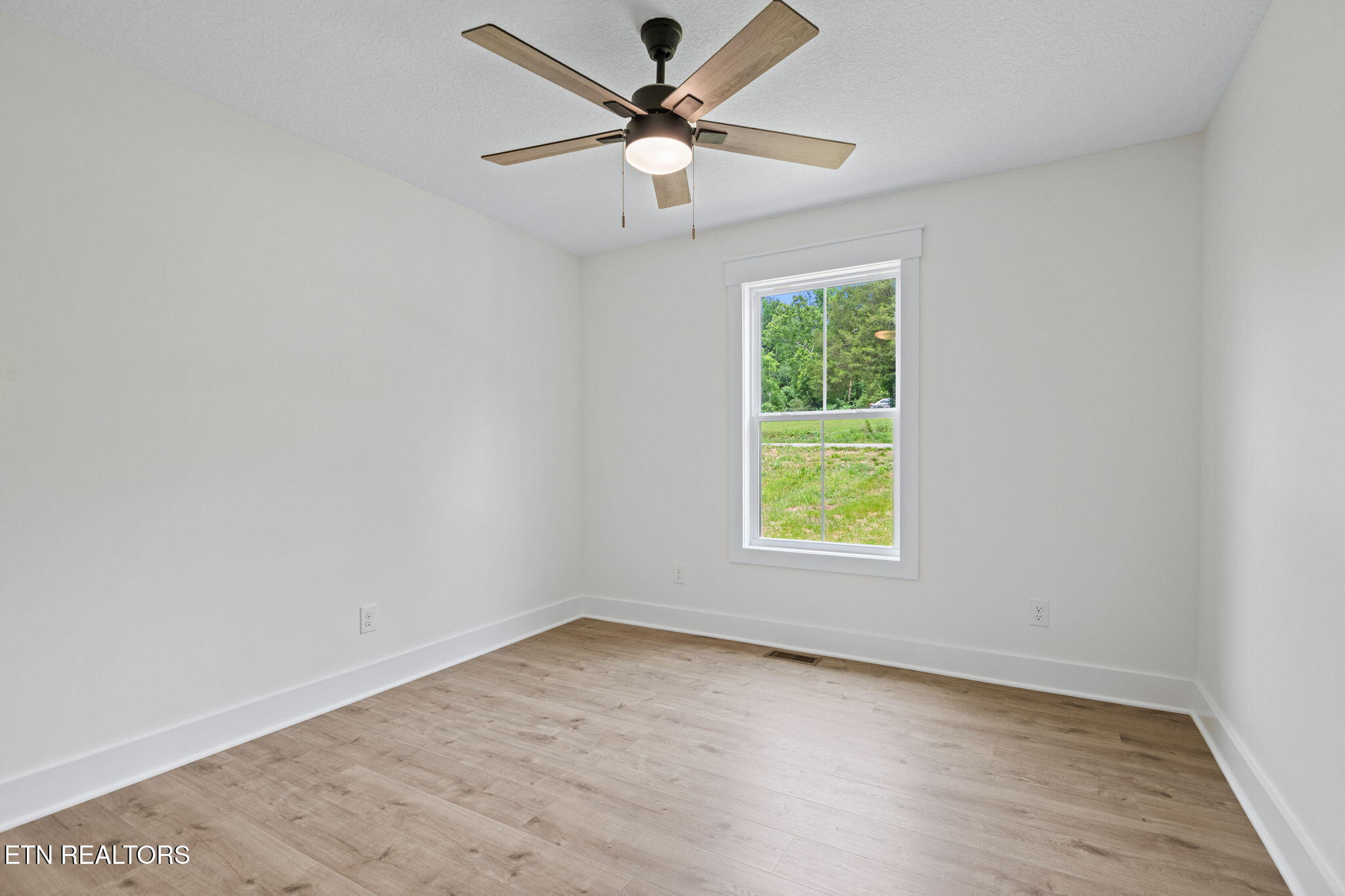 2551 Hinds Creek Road Heiskell TN 37754