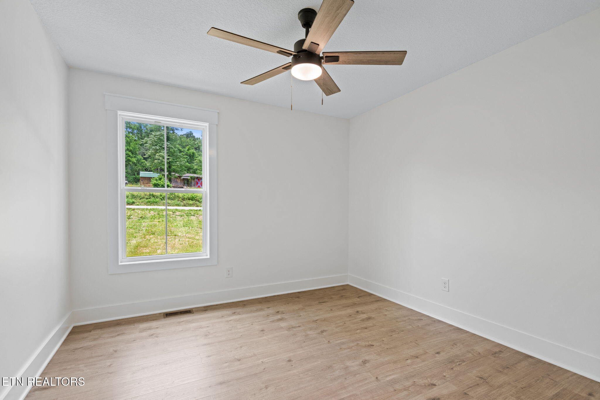 2551 Hinds Creek Road Heiskell TN 37754