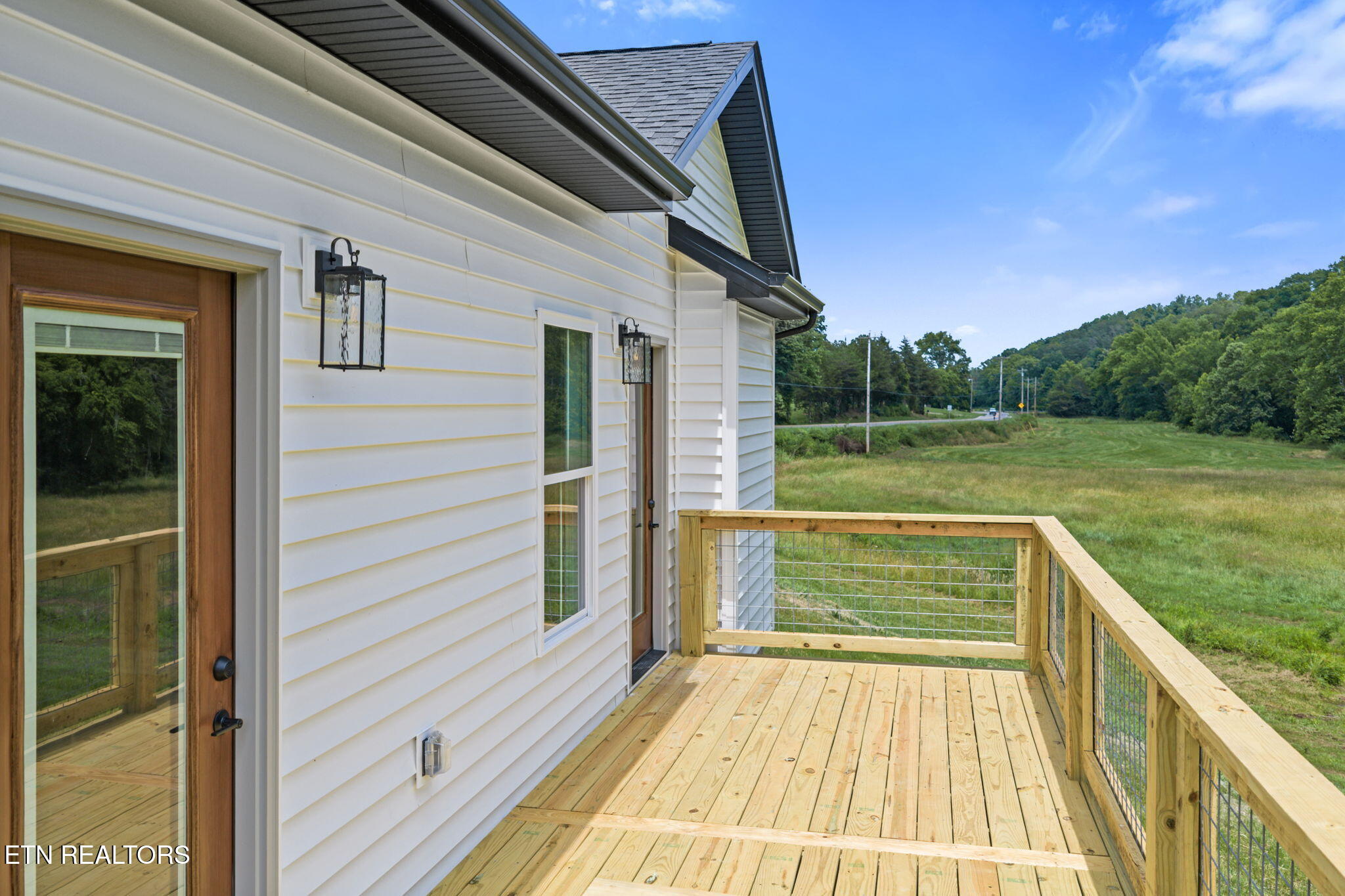 2551 Hinds Creek Road Heiskell TN 37754