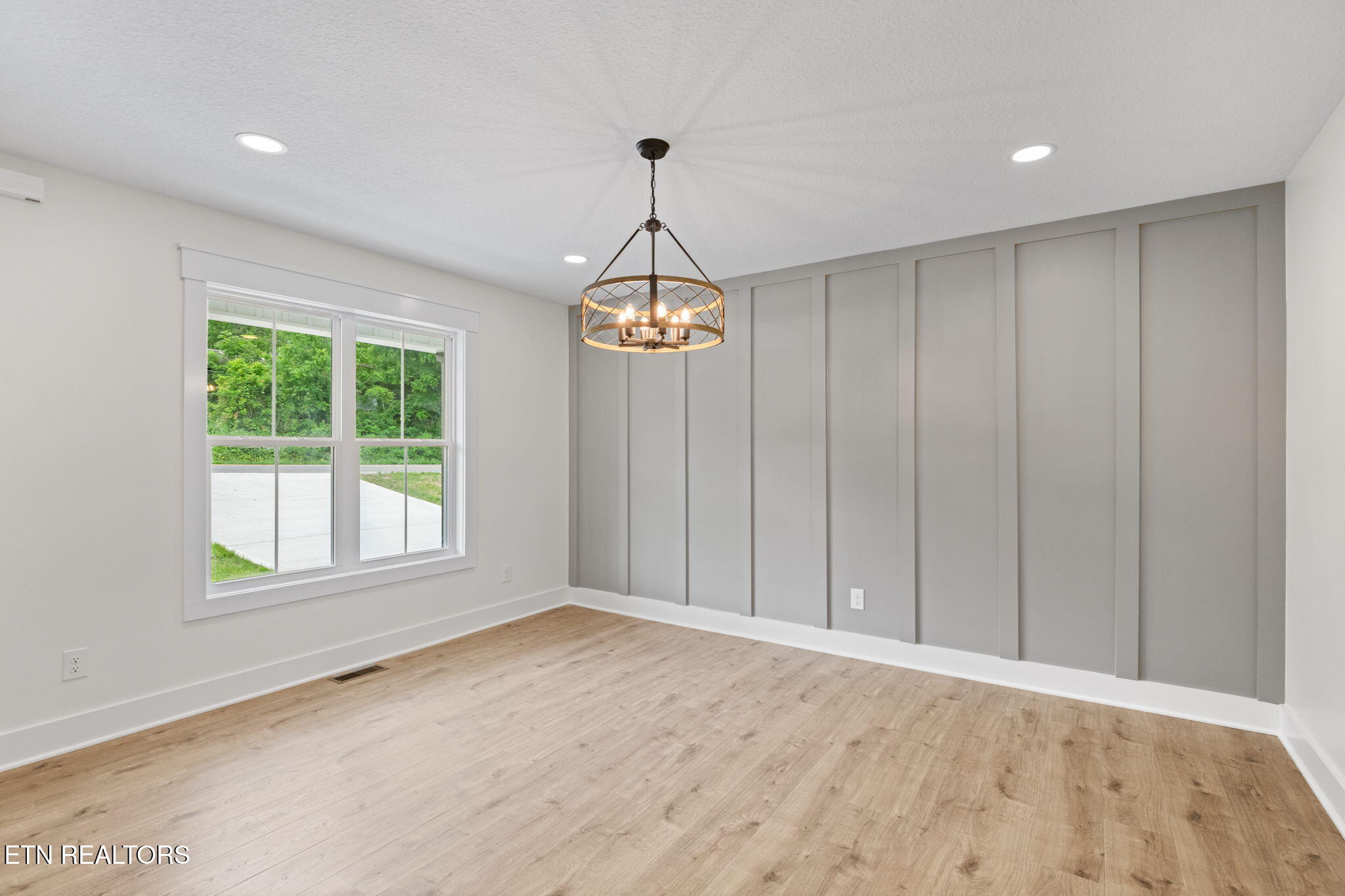 2551 Hinds Creek Road Heiskell TN 37754