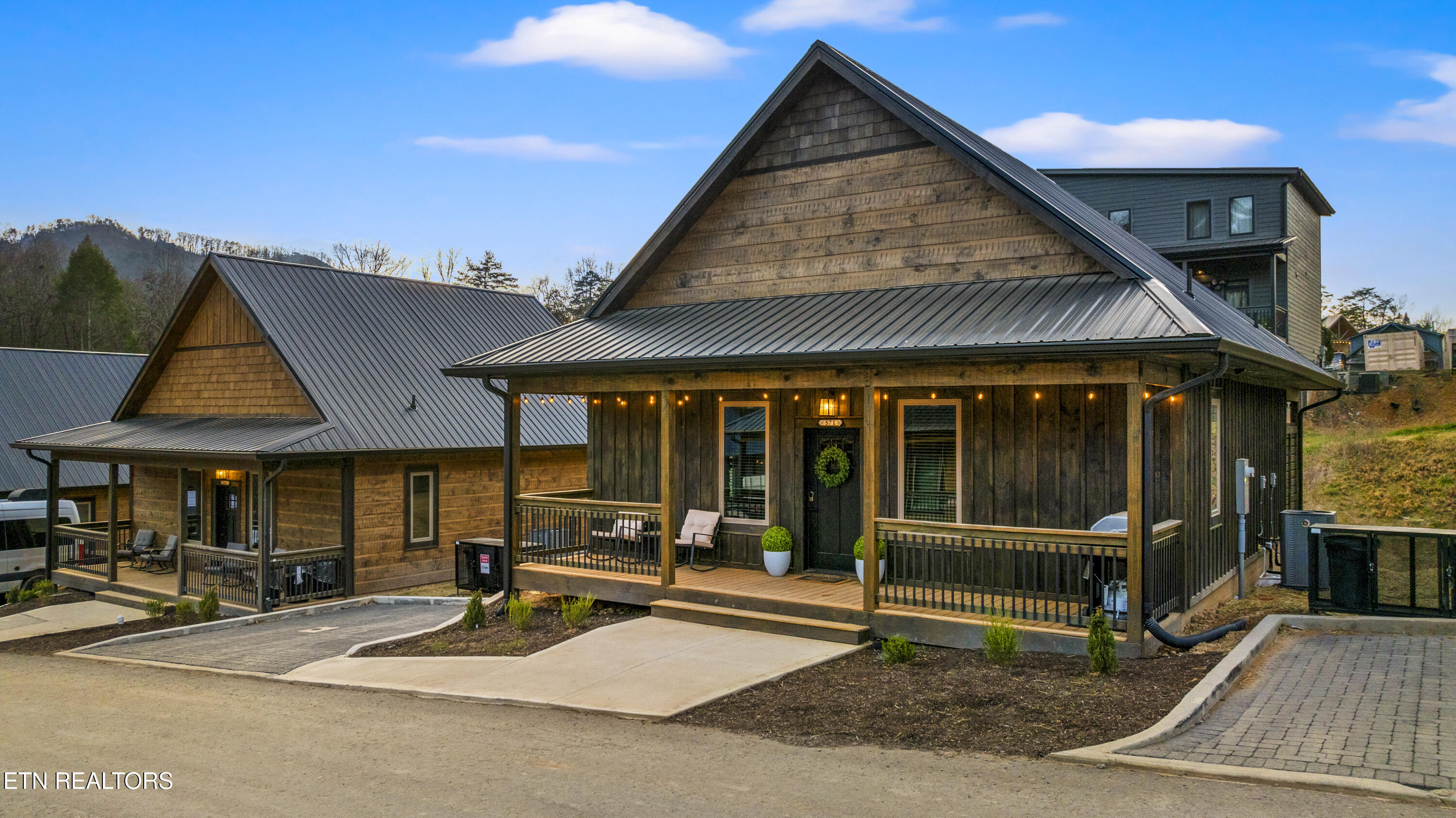 564 Warbonnet Way Pigeon Forge TN 37863